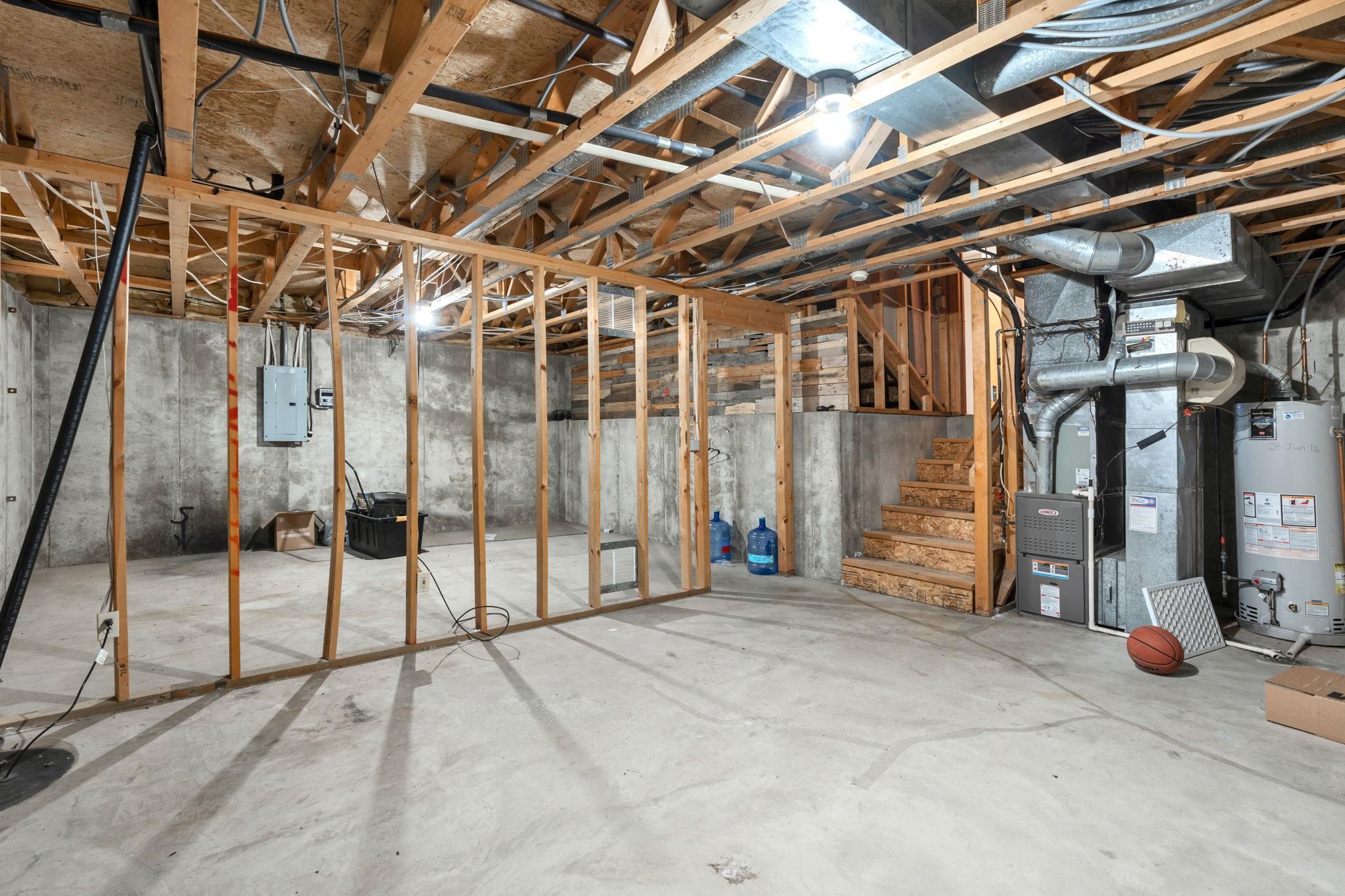 832 E Hawthorne Drive Derby KS 67037