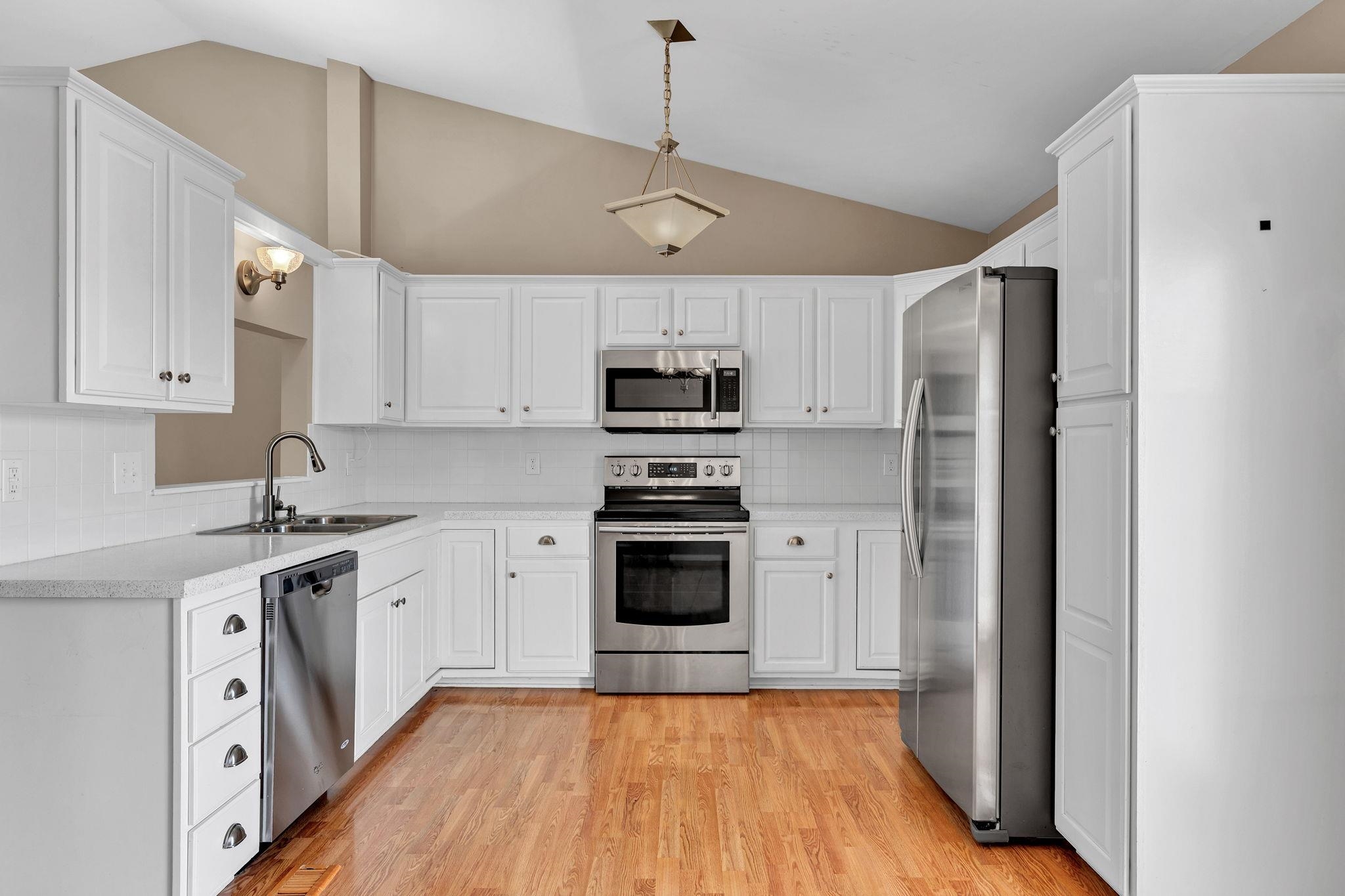 832 E Hawthorne Drive Derby KS 67037