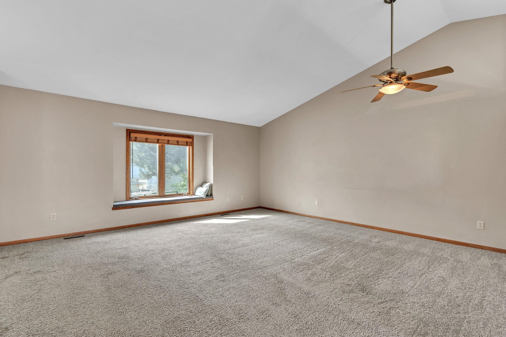 832 E Hawthorne Drive Derby KS 67037