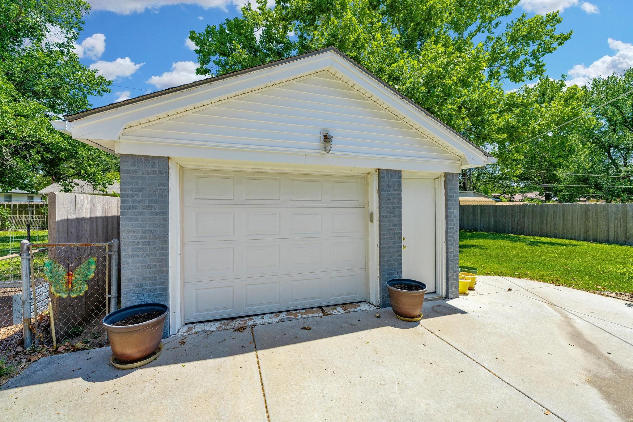 1932 N Sheridan Street Wichita KS 67203