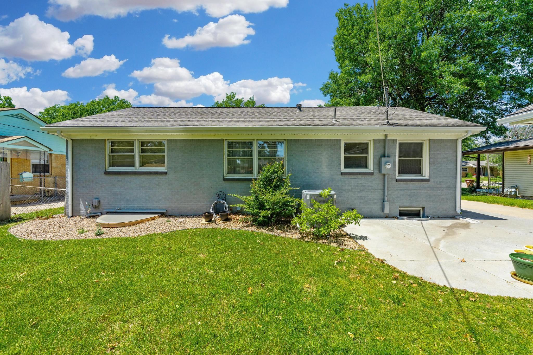 1932 N Sheridan Street Wichita KS 67203