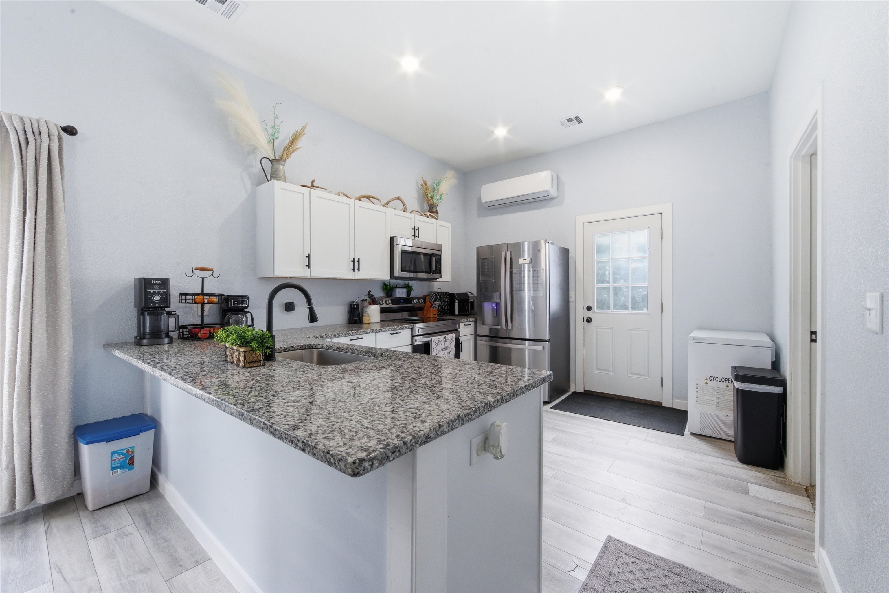 630 N Santa Fe Augusta KS 67010