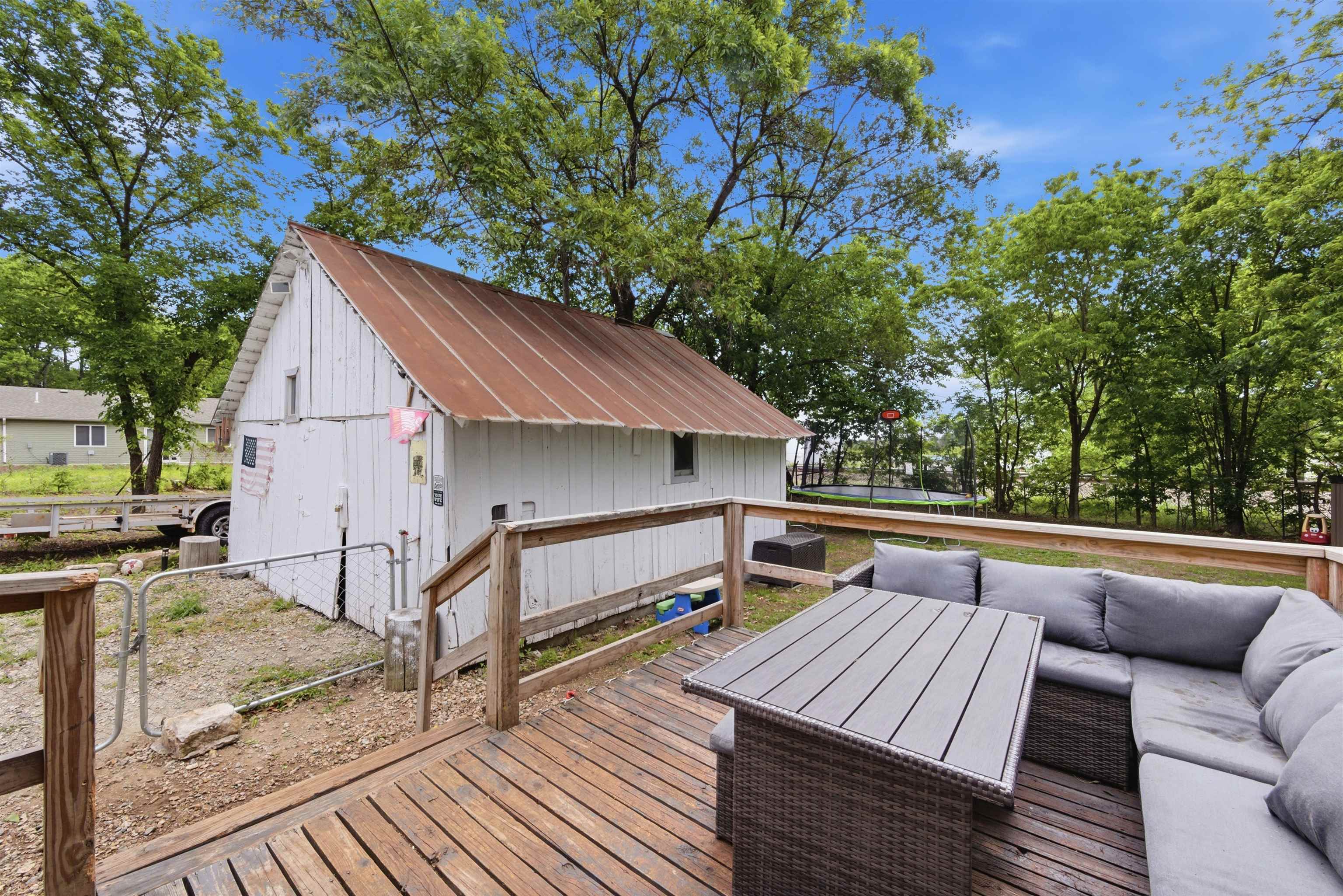 630 N Santa Fe Augusta KS 67010