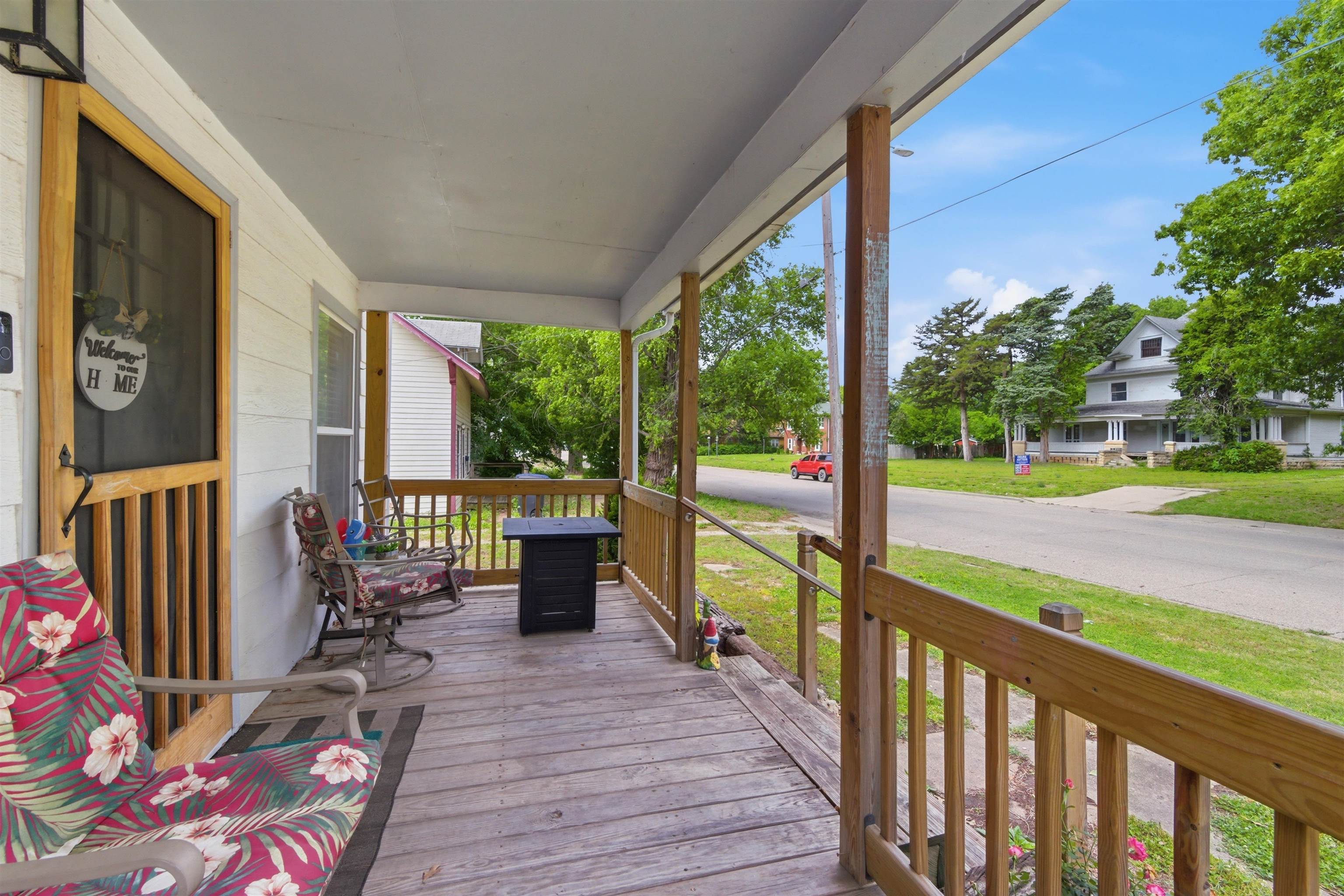 630 N Santa Fe Augusta KS 67010