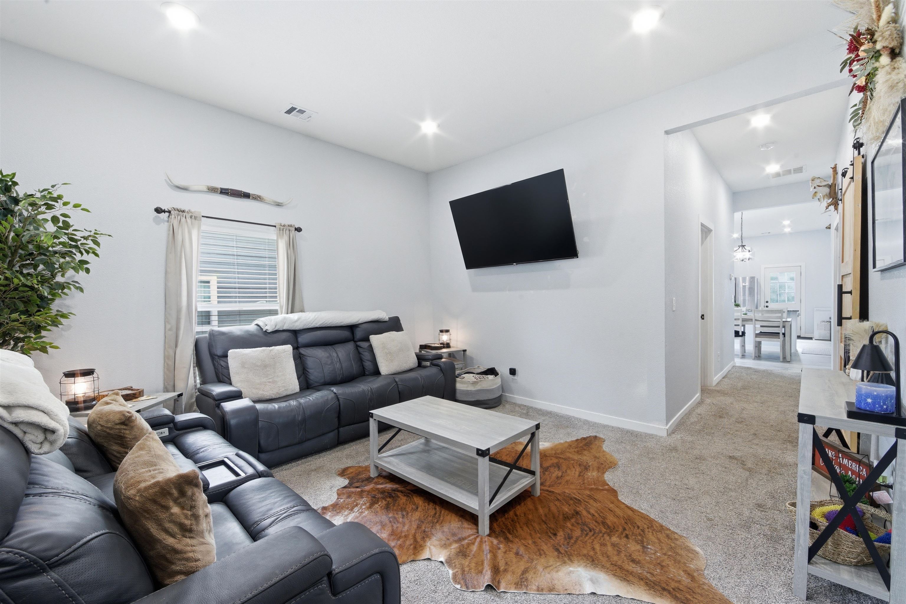 630 N Santa Fe Augusta KS 67010