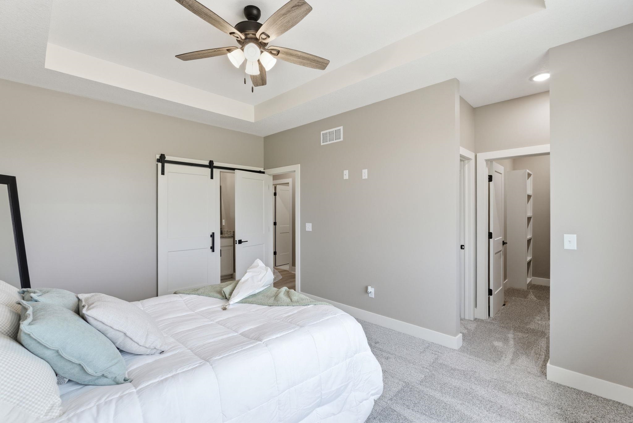 3513 S Bluelake Street Wichita KS 67215