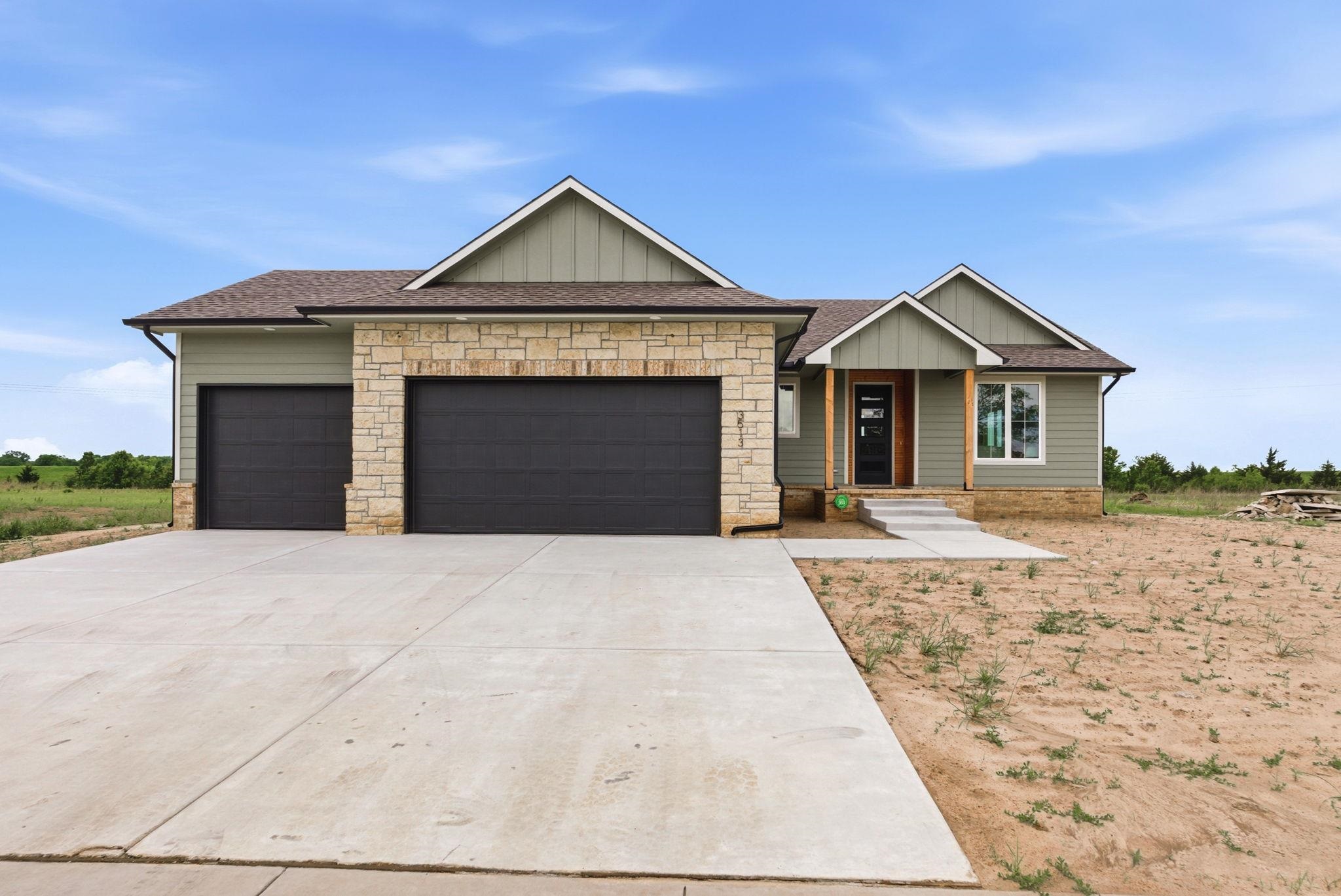 3513 S Bluelake Street Wichita KS 67215