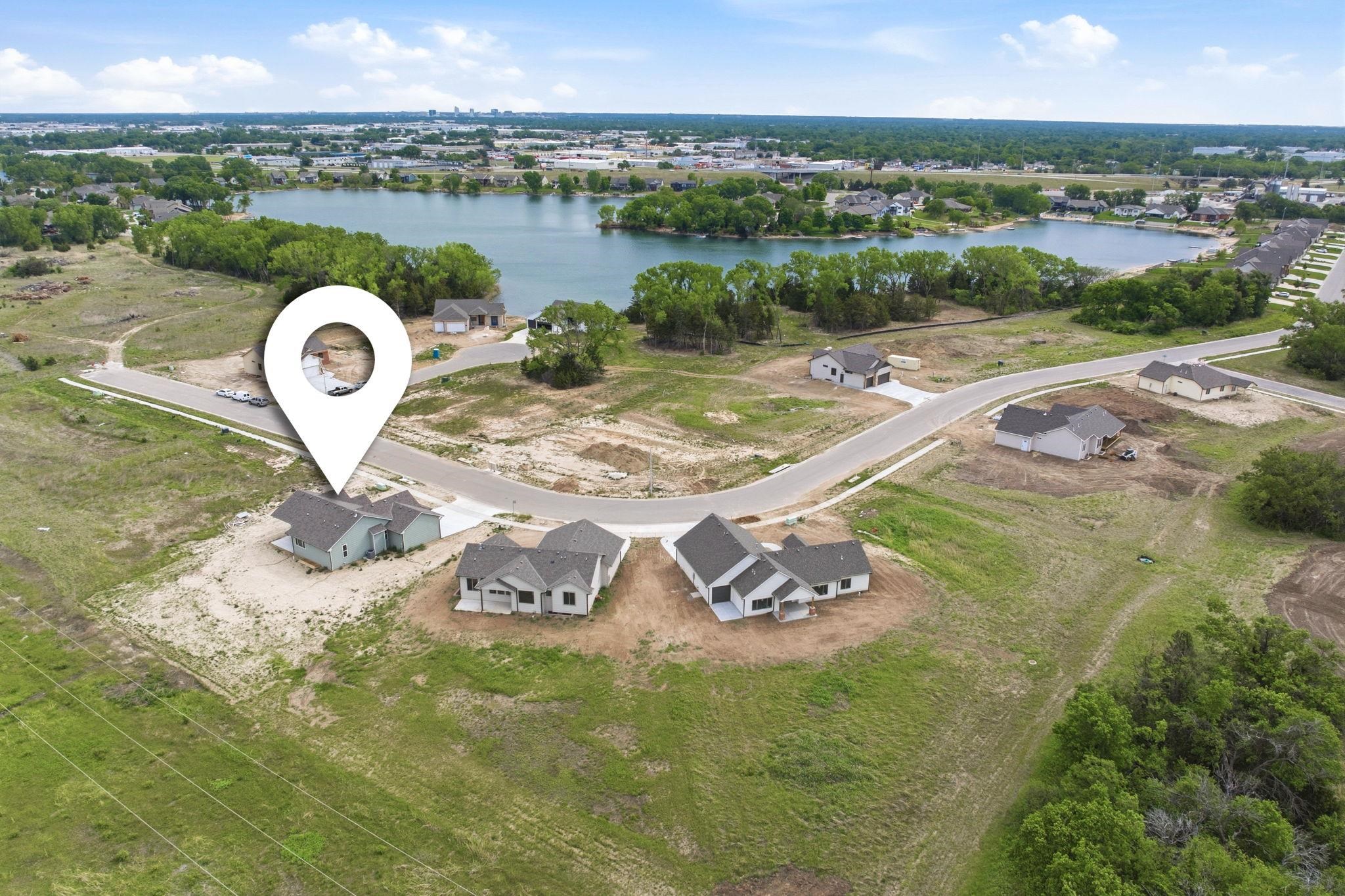 3513 S Bluelake Street Wichita KS 67215