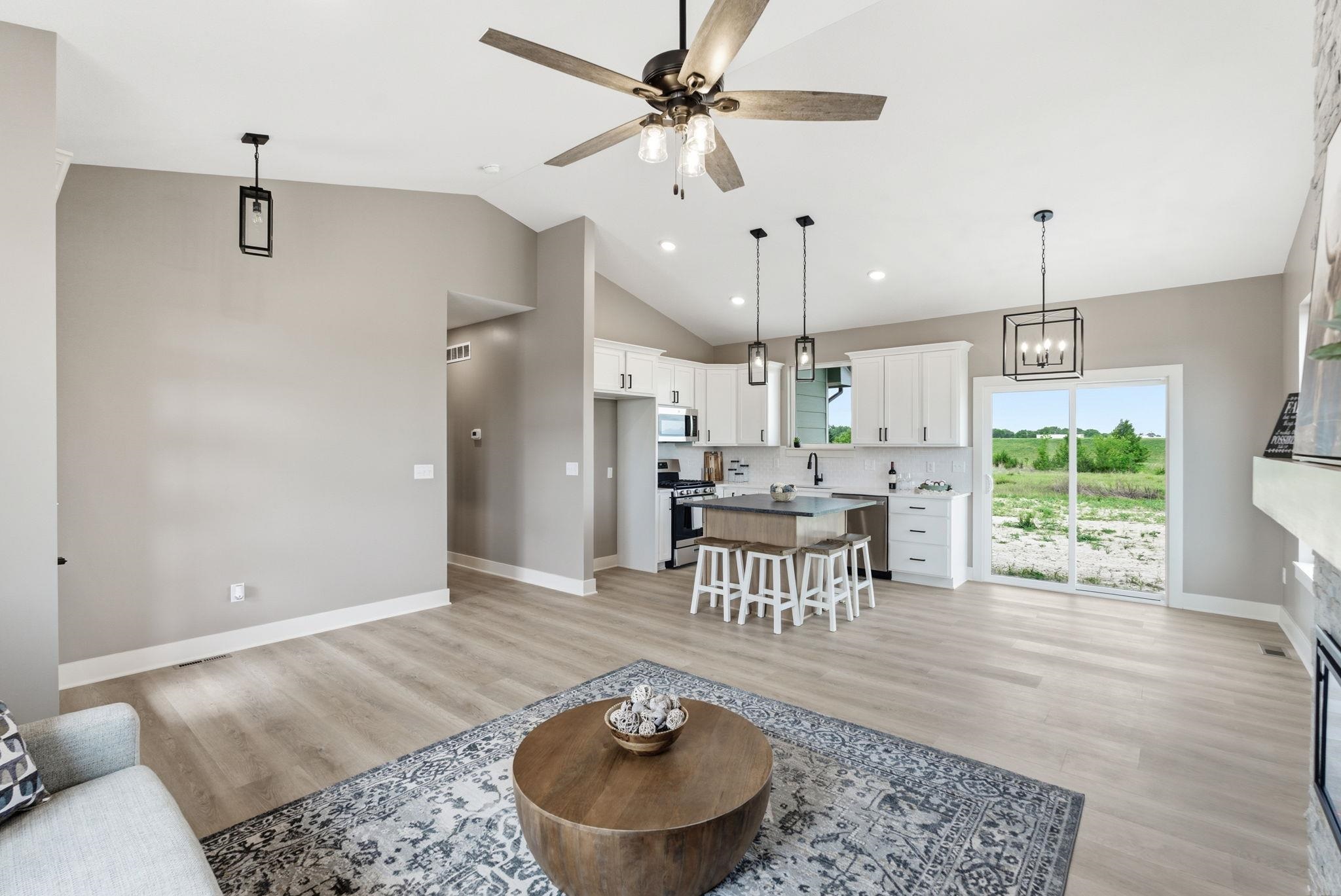 3513 S Bluelake Street Wichita KS 67215