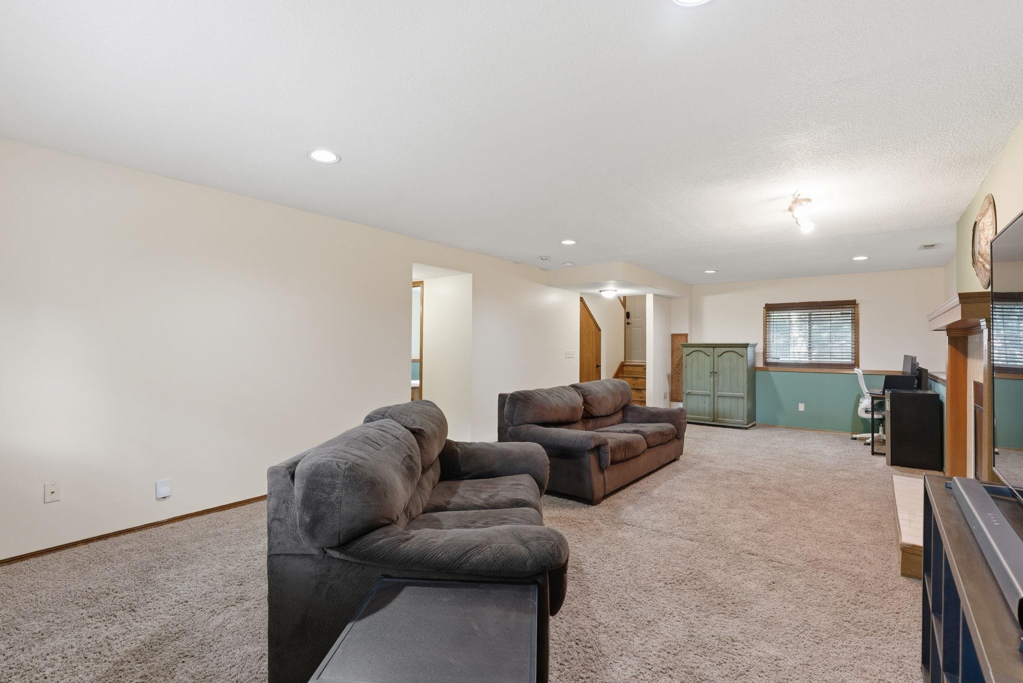 6351 N Grove Park City KS 67219