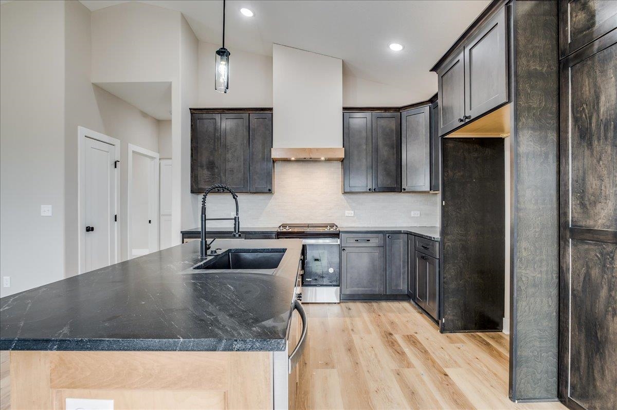 178 S Wellcrest Court Wichita KS 67052