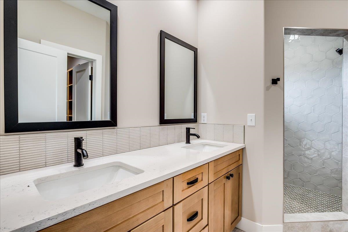 178 S Wellcrest Court Wichita KS 67052
