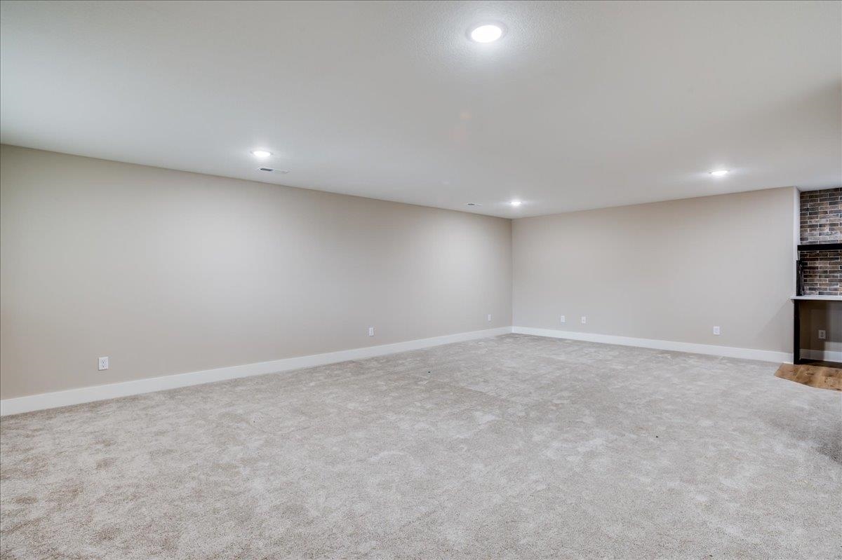 178 S Wellcrest Court Wichita KS 67052