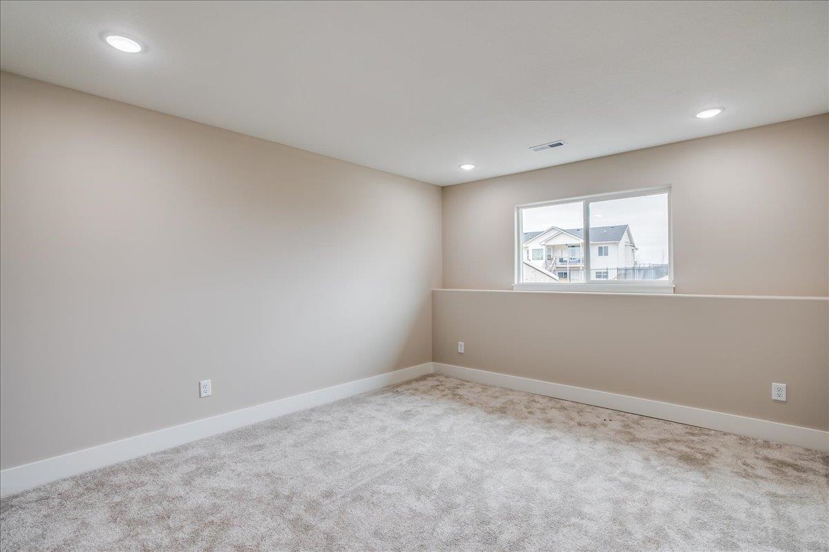 178 S Wellcrest Court Wichita KS 67052