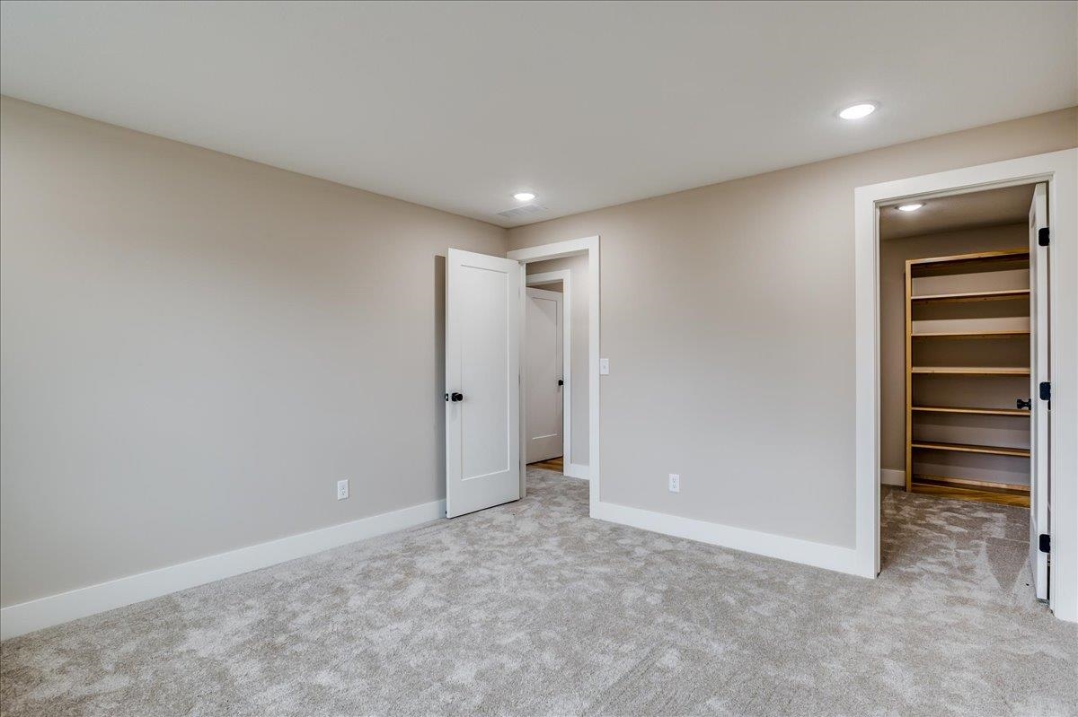 178 S Wellcrest Court Wichita KS 67052