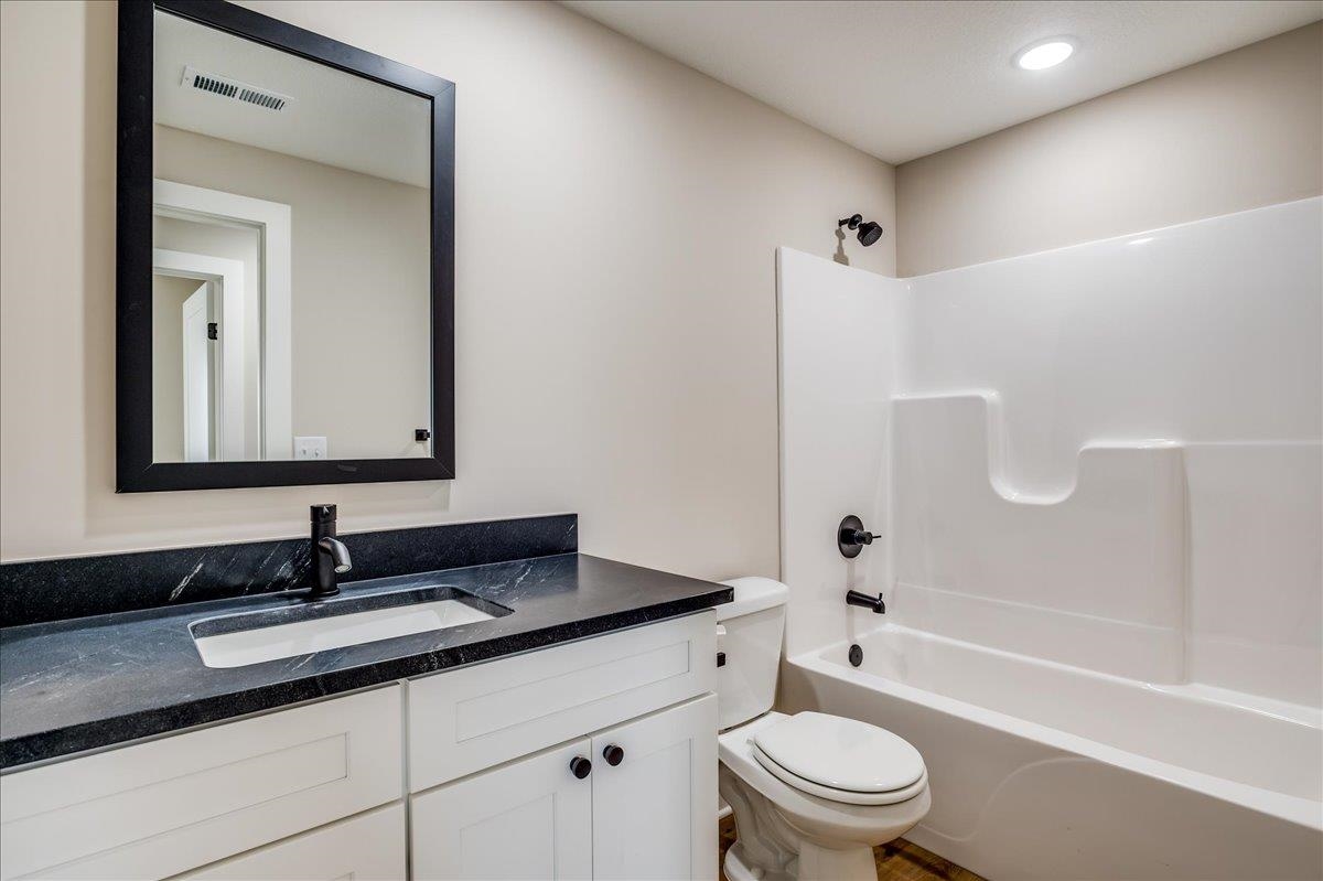178 S Wellcrest Court Wichita KS 67052