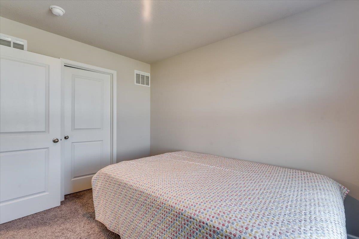 5260 N Cambridge Bel Aire KS 67226