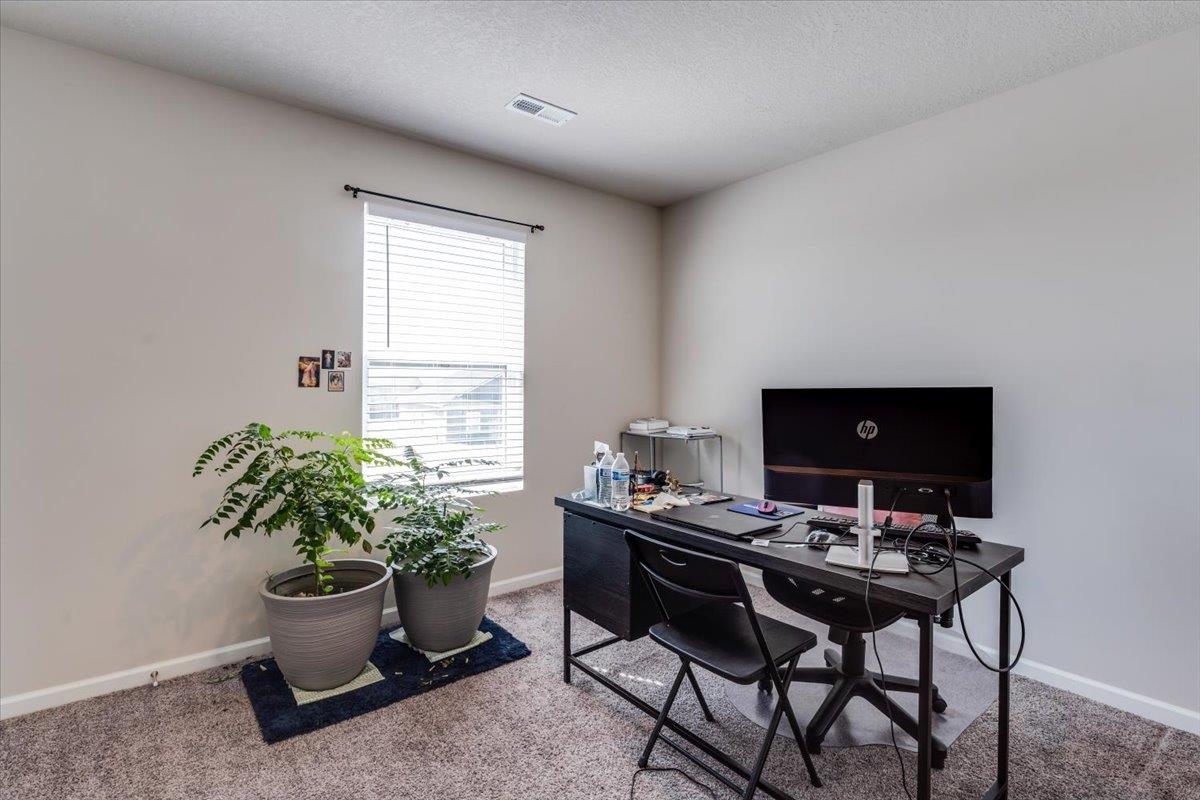 5260 N Cambridge Bel Aire KS 67226
