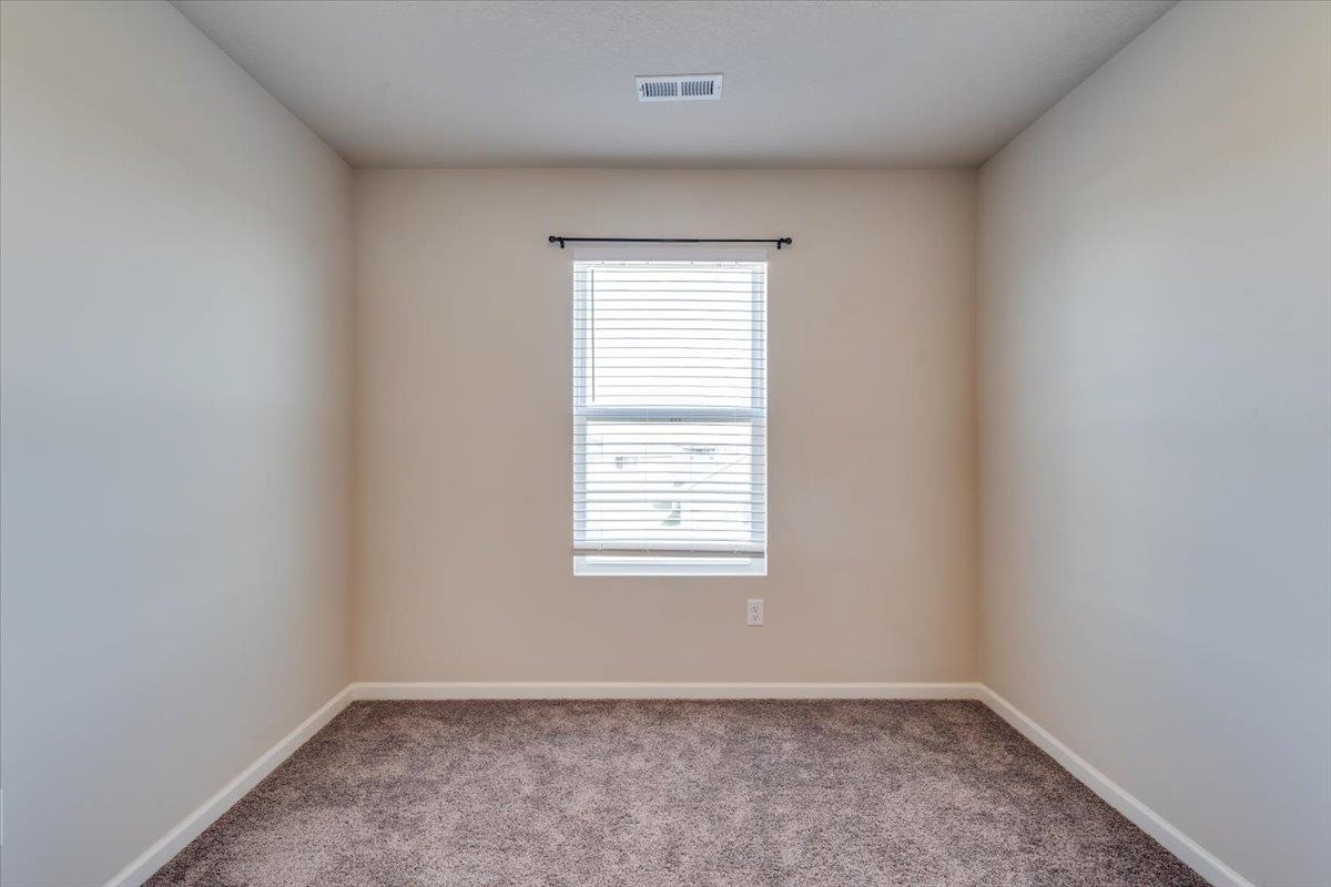 5260 N Cambridge Bel Aire KS 67226