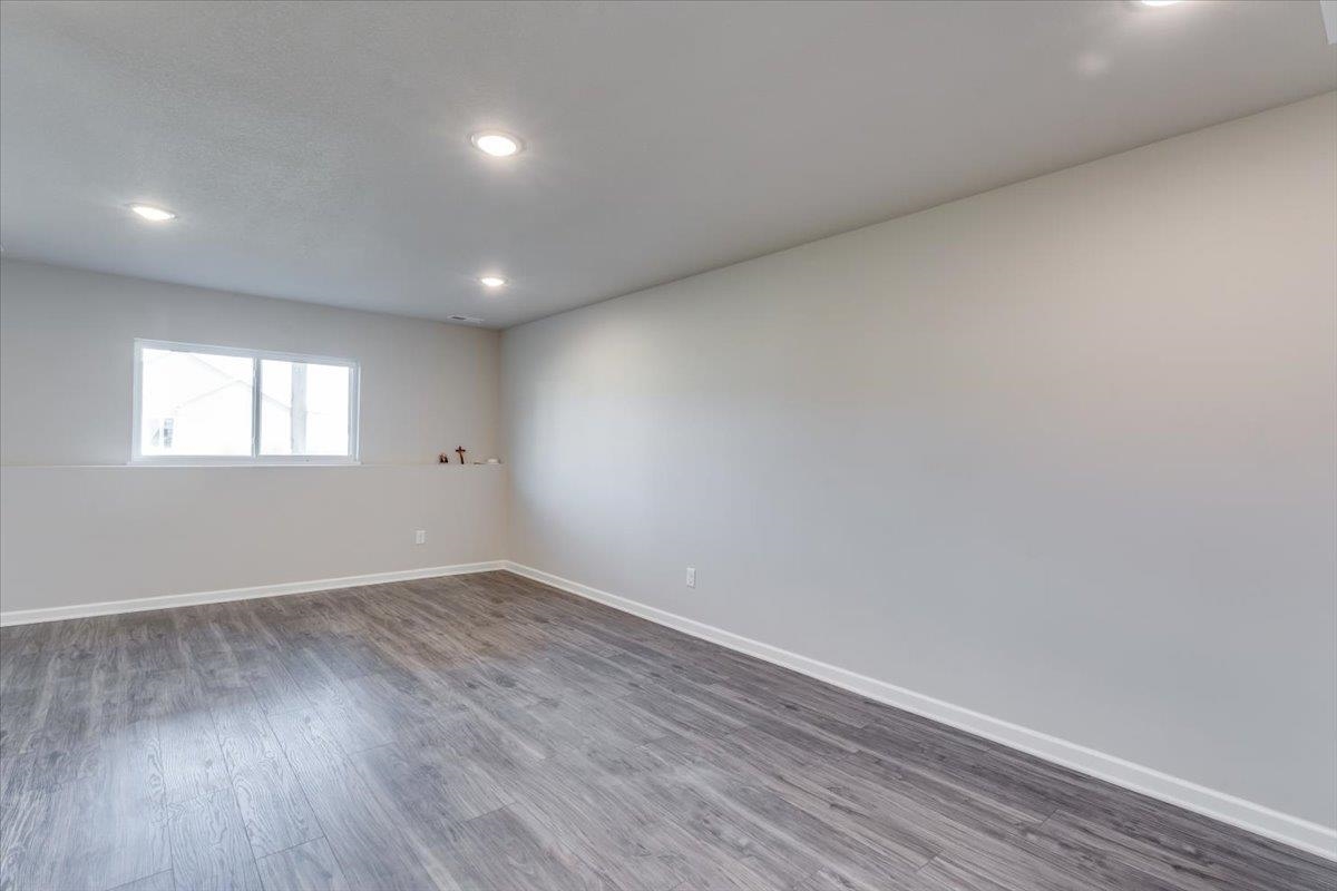 5260 N Cambridge Bel Aire KS 67226