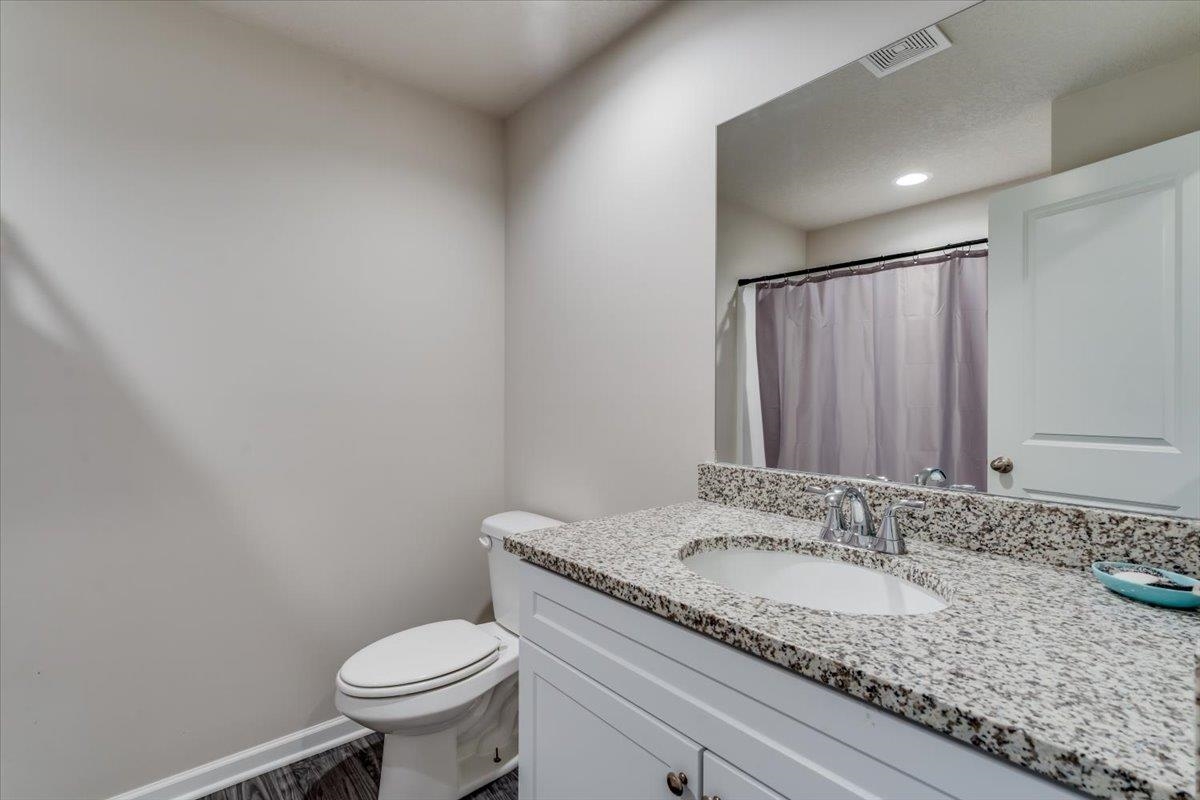 5260 N Cambridge Bel Aire KS 67226