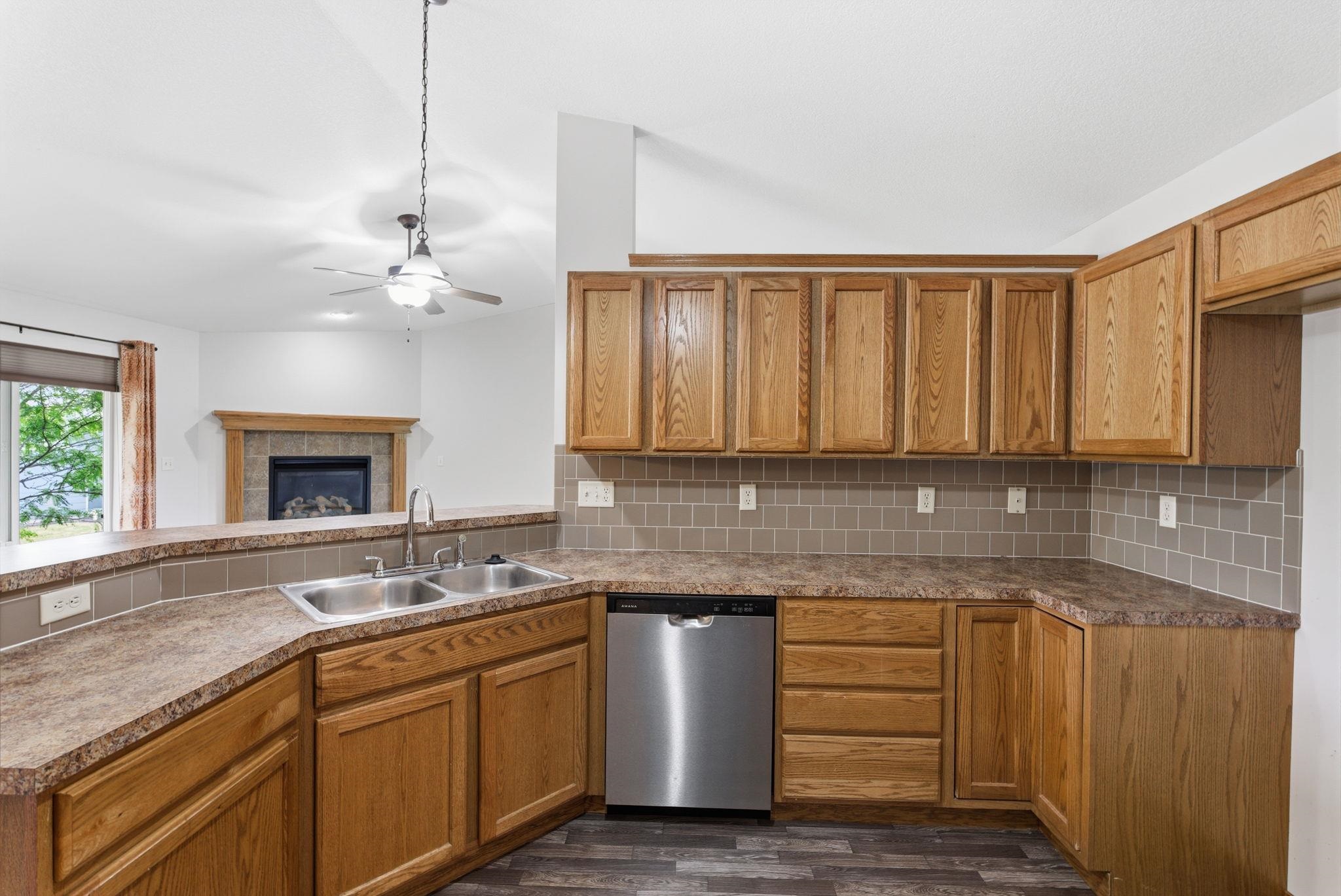 906 E Splitwood Way Derby KS 67037