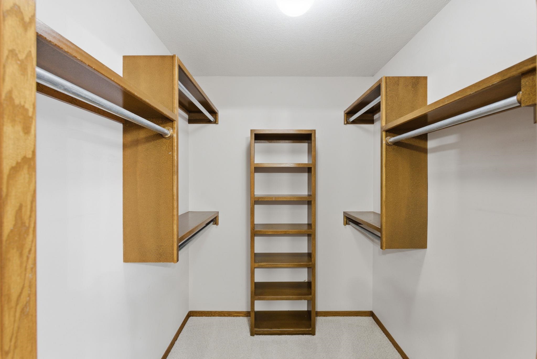 906 E Splitwood Way Derby KS 67037