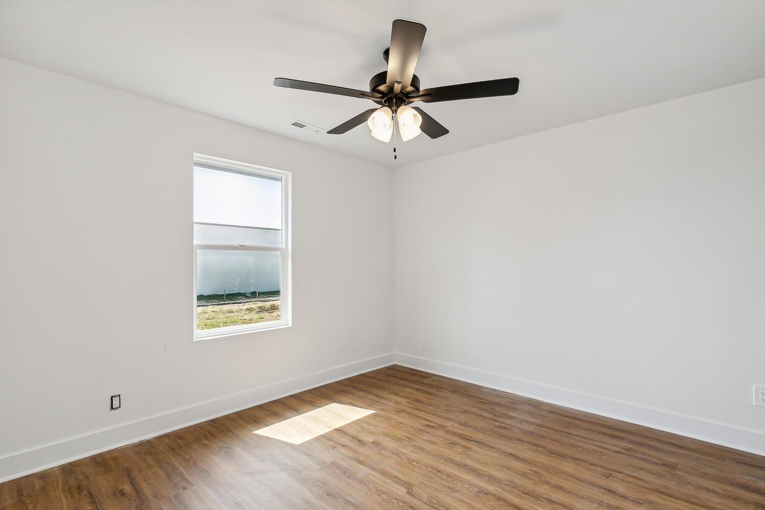 931 Arrow Head Street Clearwater KS 67026