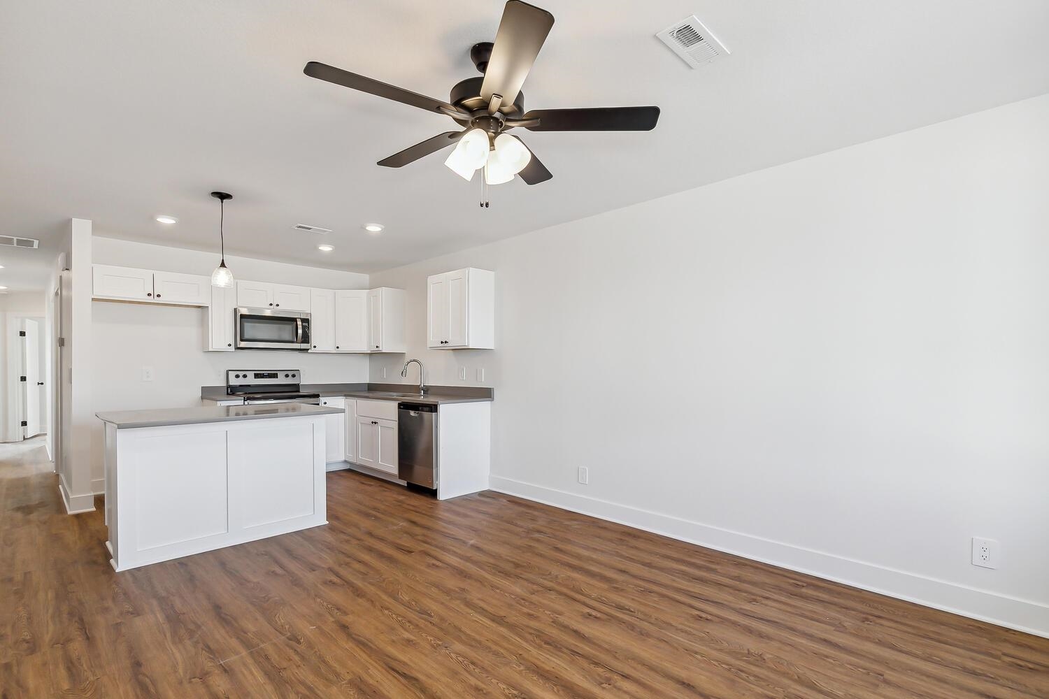 931 Arrow Head Street Clearwater KS 67026