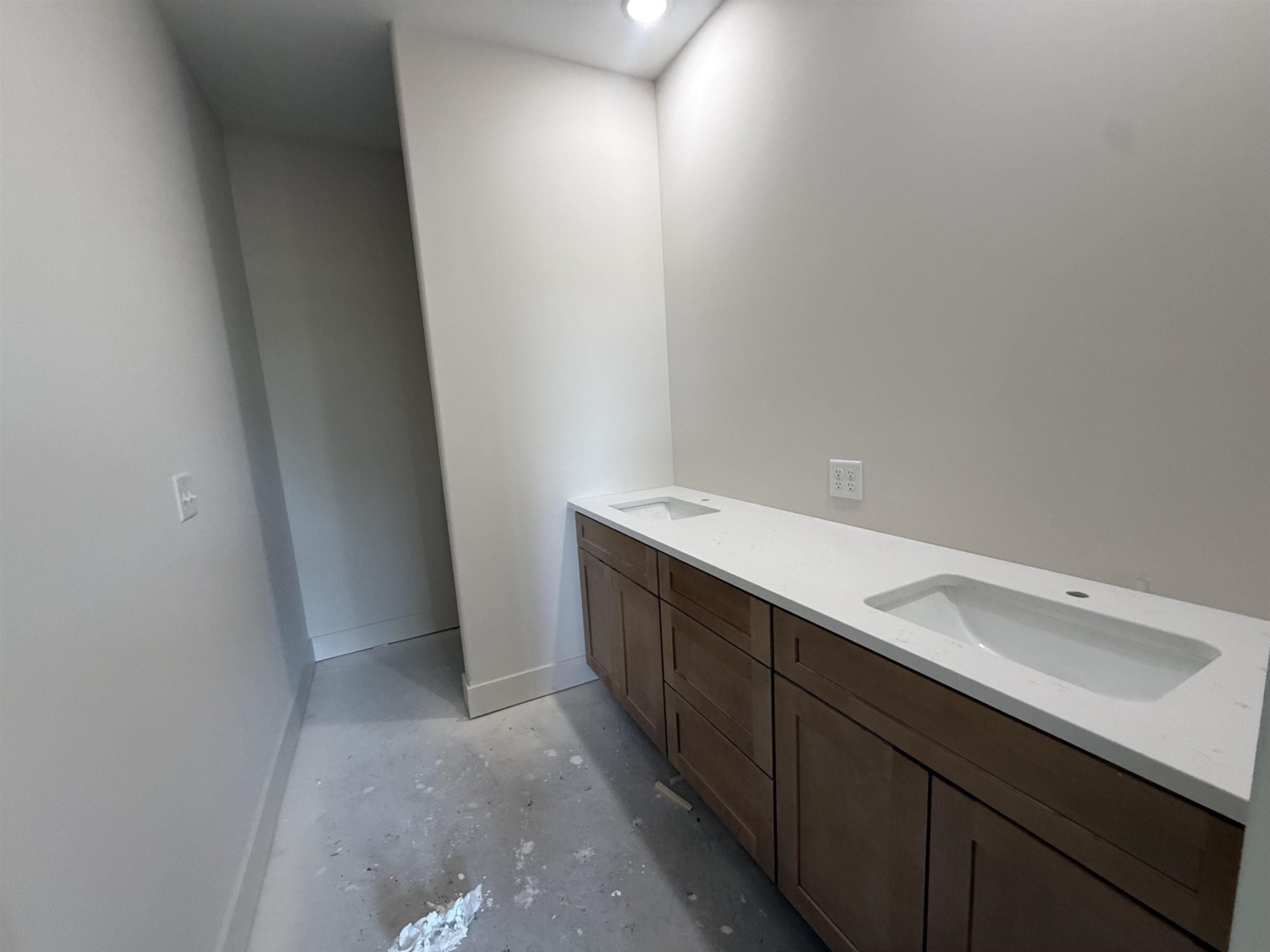 5400 N Toben Court Bel Aire KS 67226