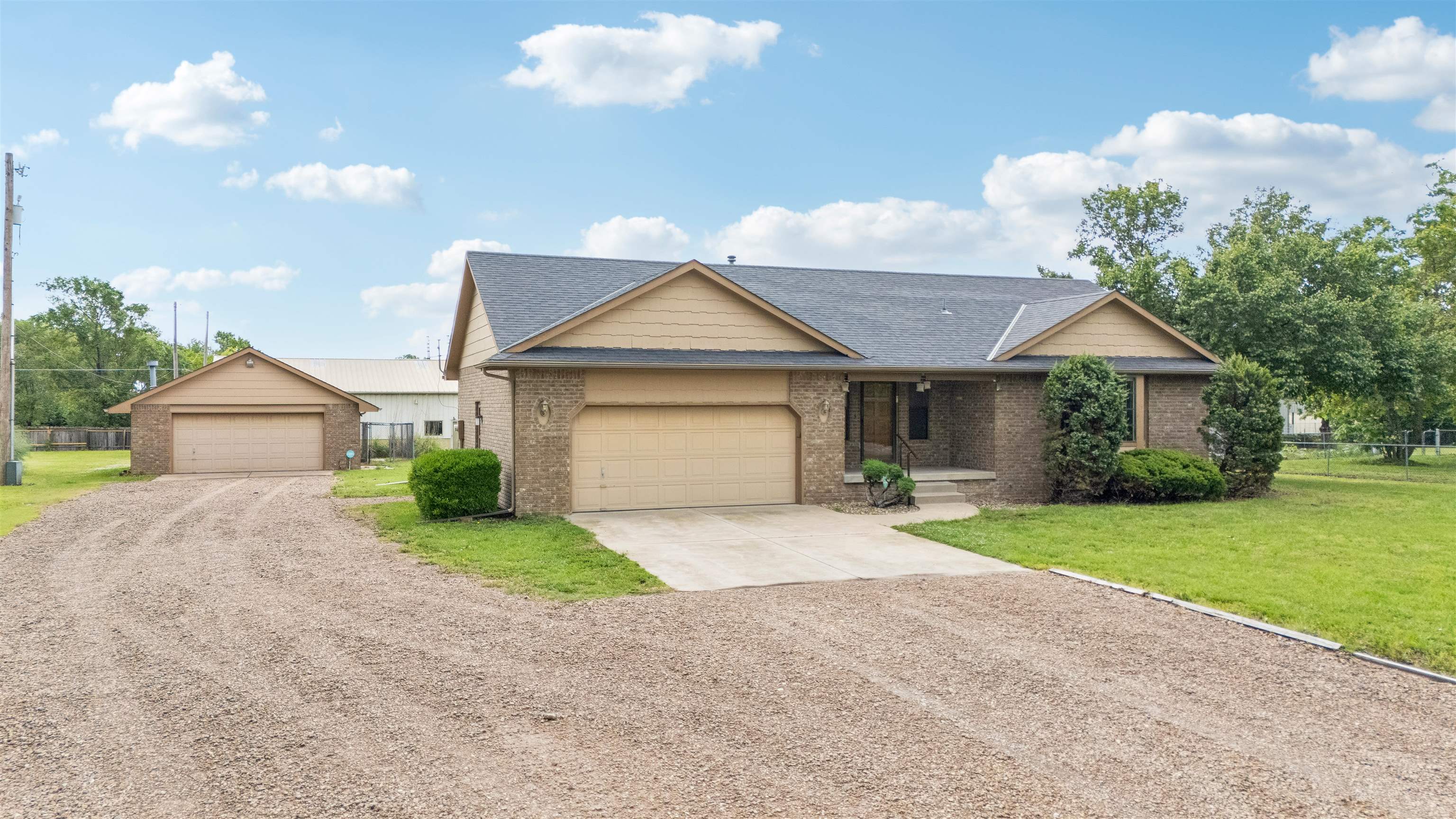 640 S Daisy Lane Andover KS 67002