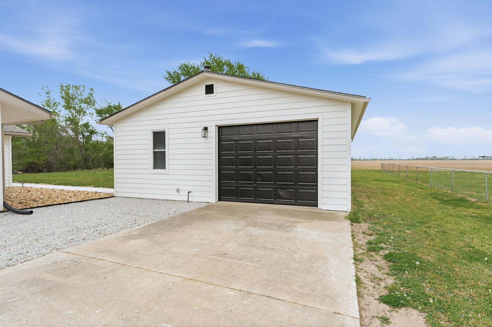 1418 N Meridian Road Peck KS 67120
