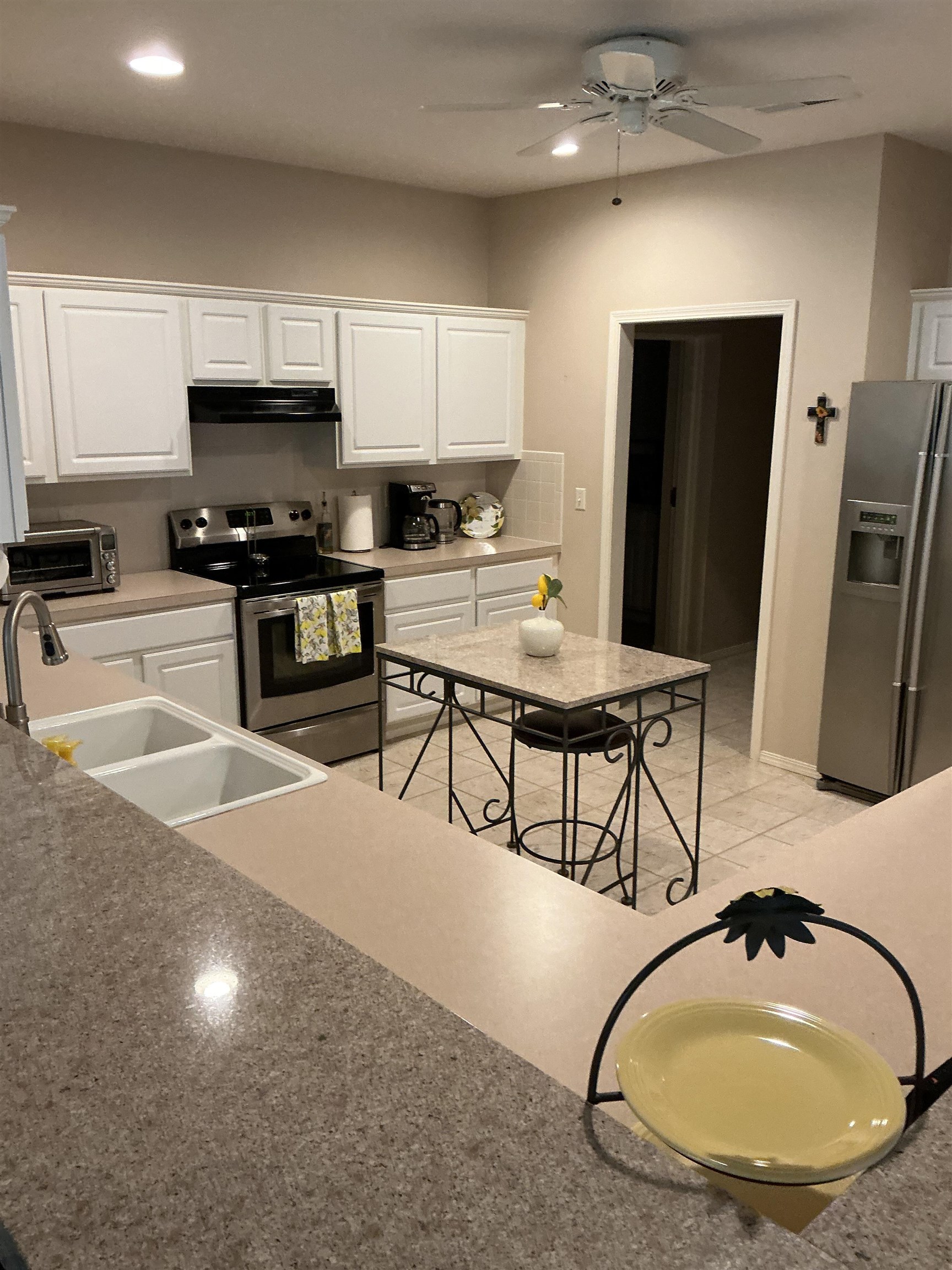 805 N Woodridge Wichita KS 67206