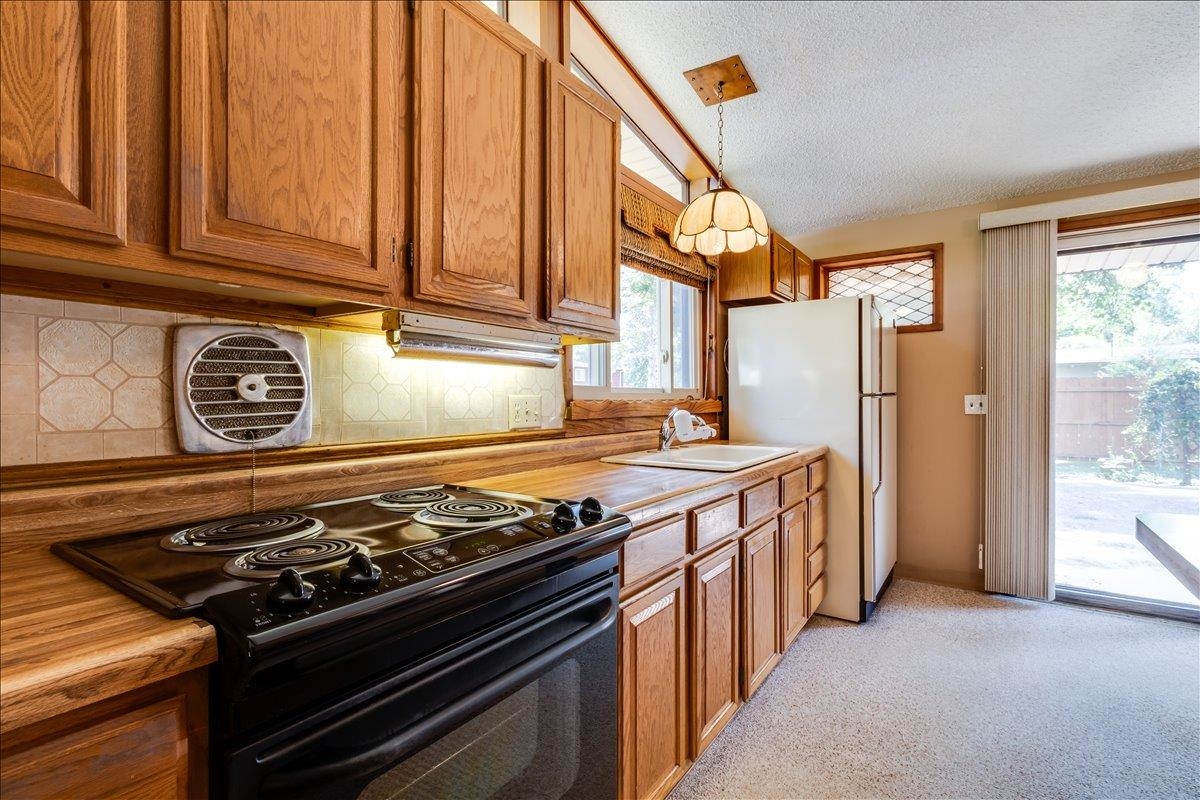 826 N Crestline Street Wichita KS 67212