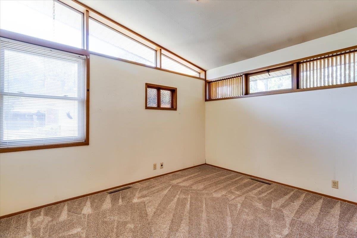 826 N Crestline Street Wichita KS 67212