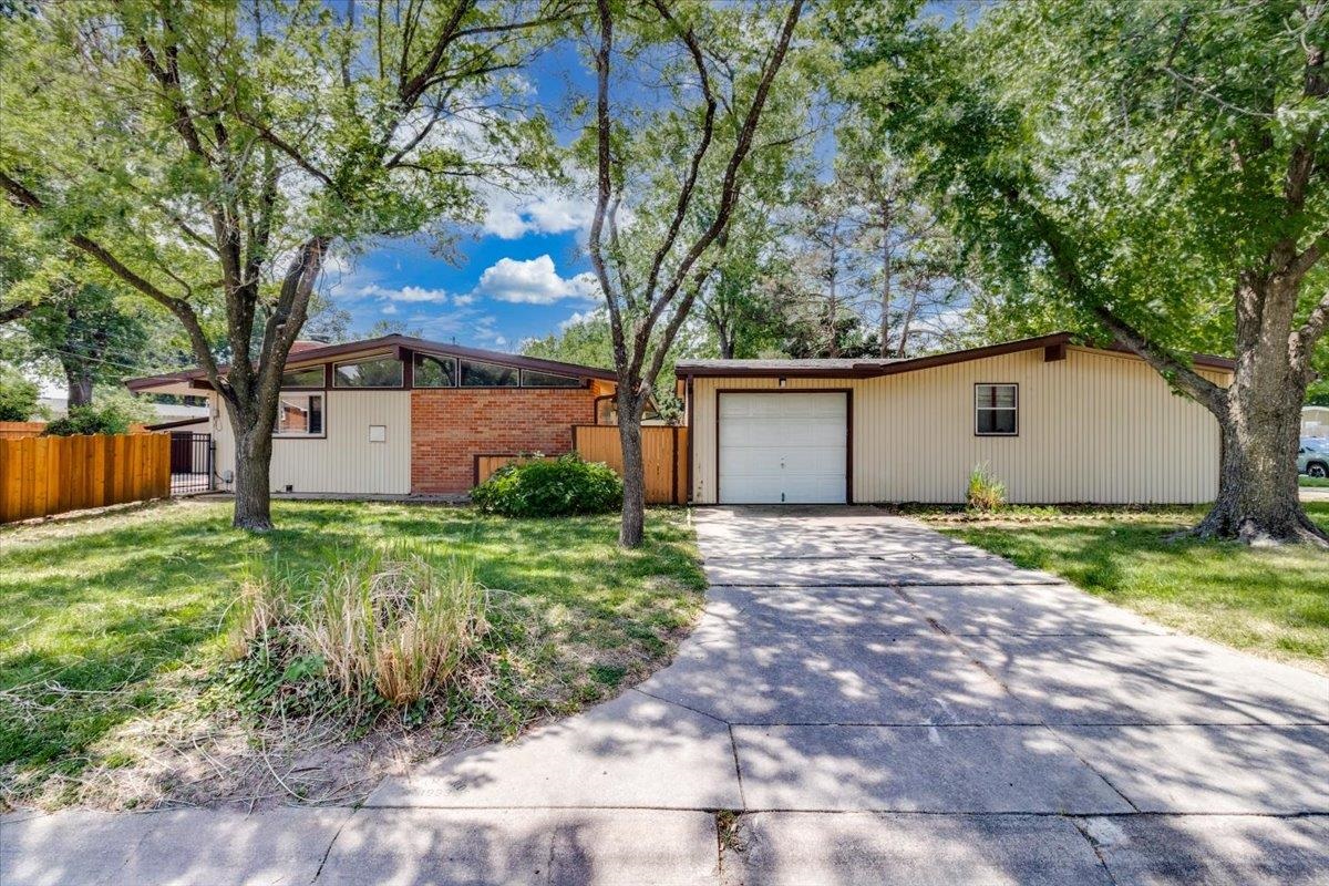 826 N Crestline Street Wichita KS 67212