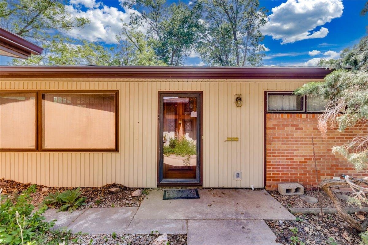 826 N Crestline Street Wichita KS 67212