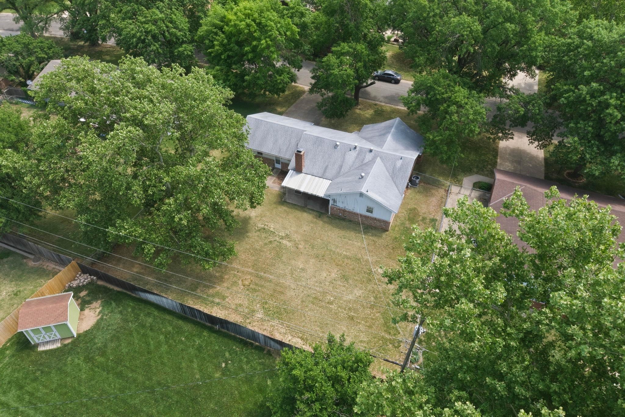 931 N Valleyview Wichita KS 67212