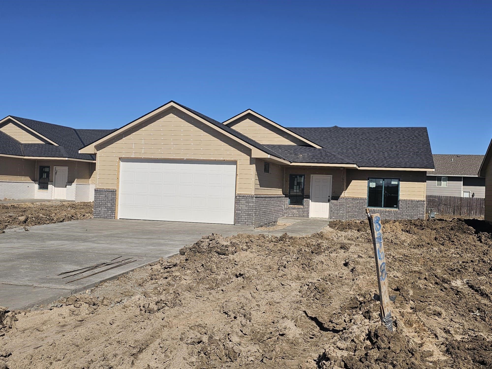 8968 E Forbes Circle Bel Aire KS 67226