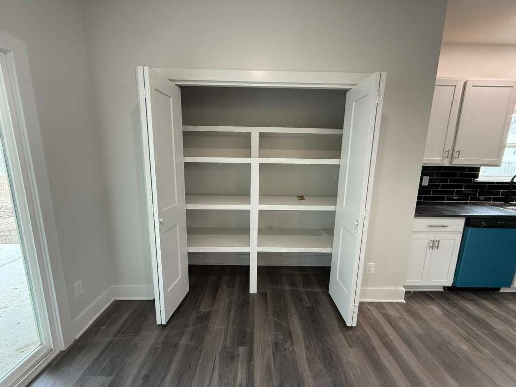 8968 E Forbes Circle Bel Aire KS 67226