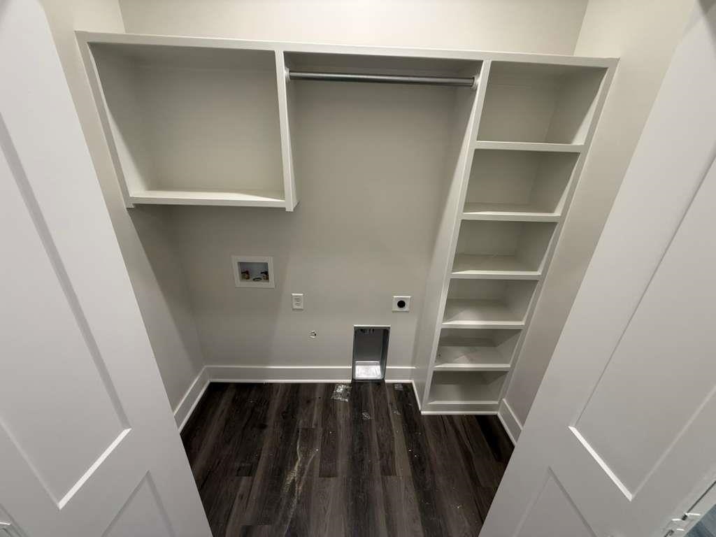 8968 E Forbes Circle Bel Aire KS 67226