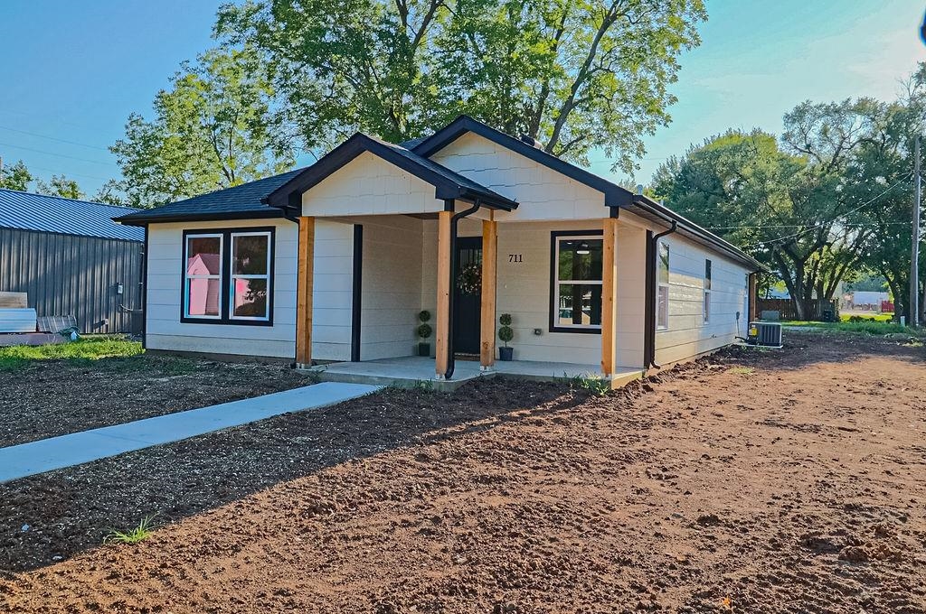 711 N Washington Street El Dorado KS 67042