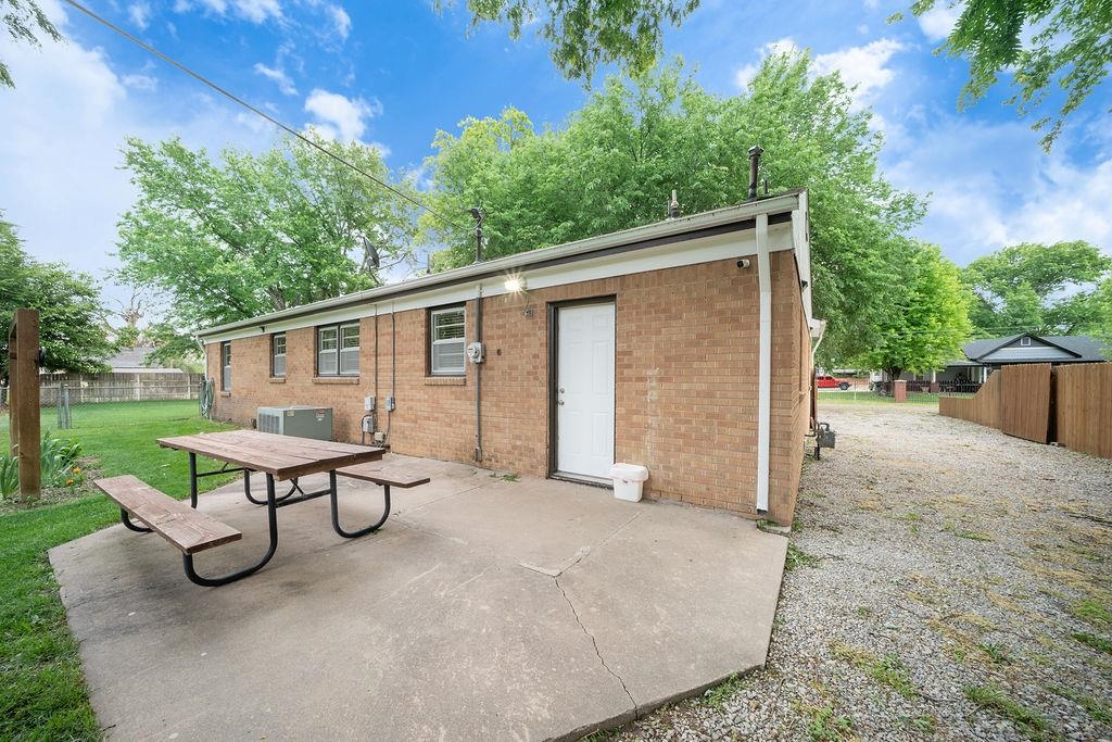802 W 32nd Street N Wichita KS 67204