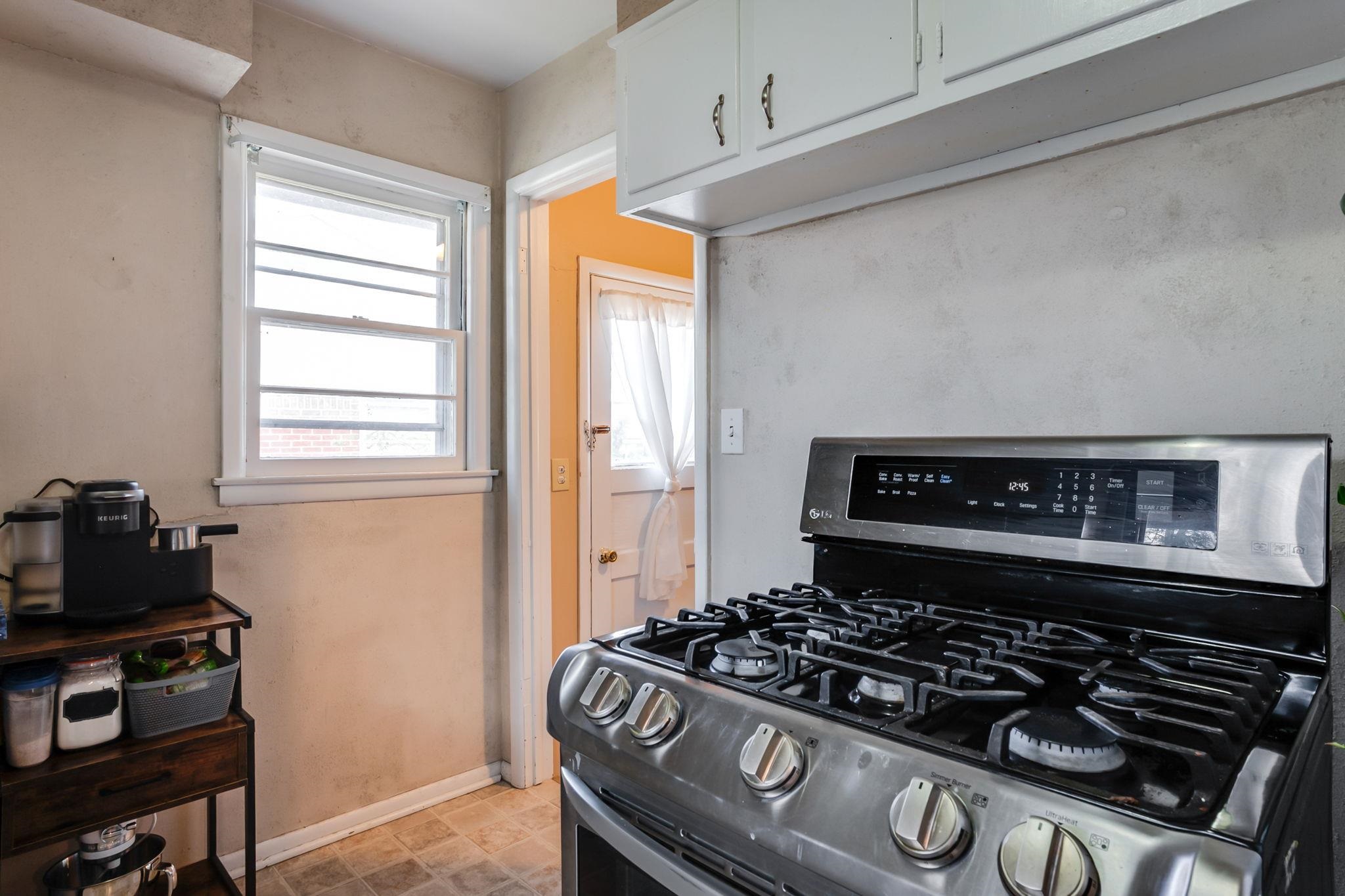 509 E 9th Belle Plaine KS 67013