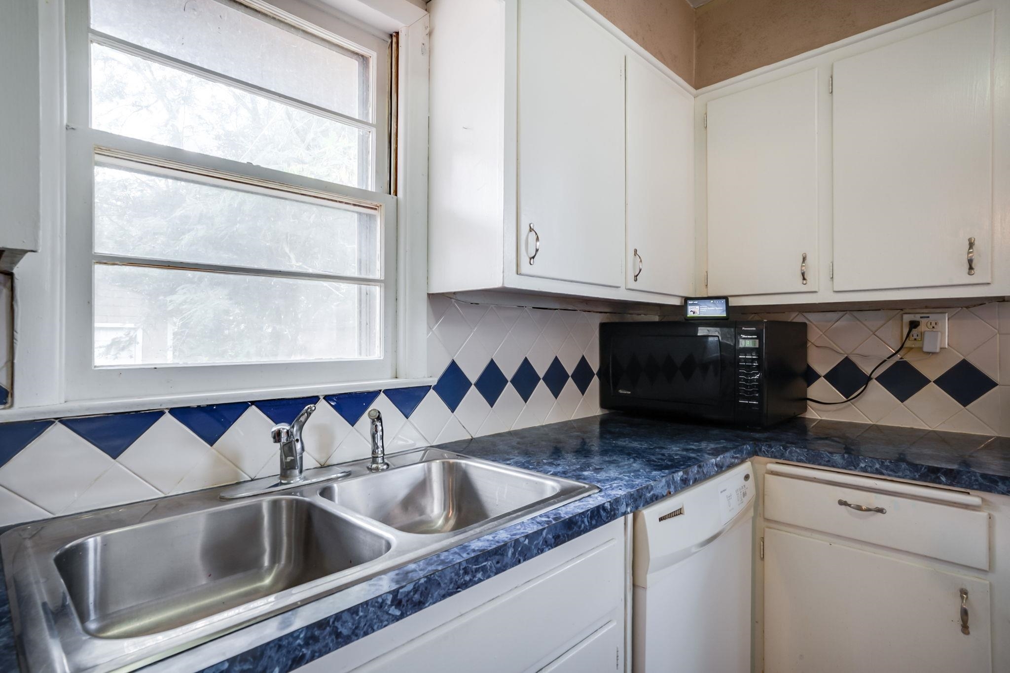 509 E 9th Belle Plaine KS 67013