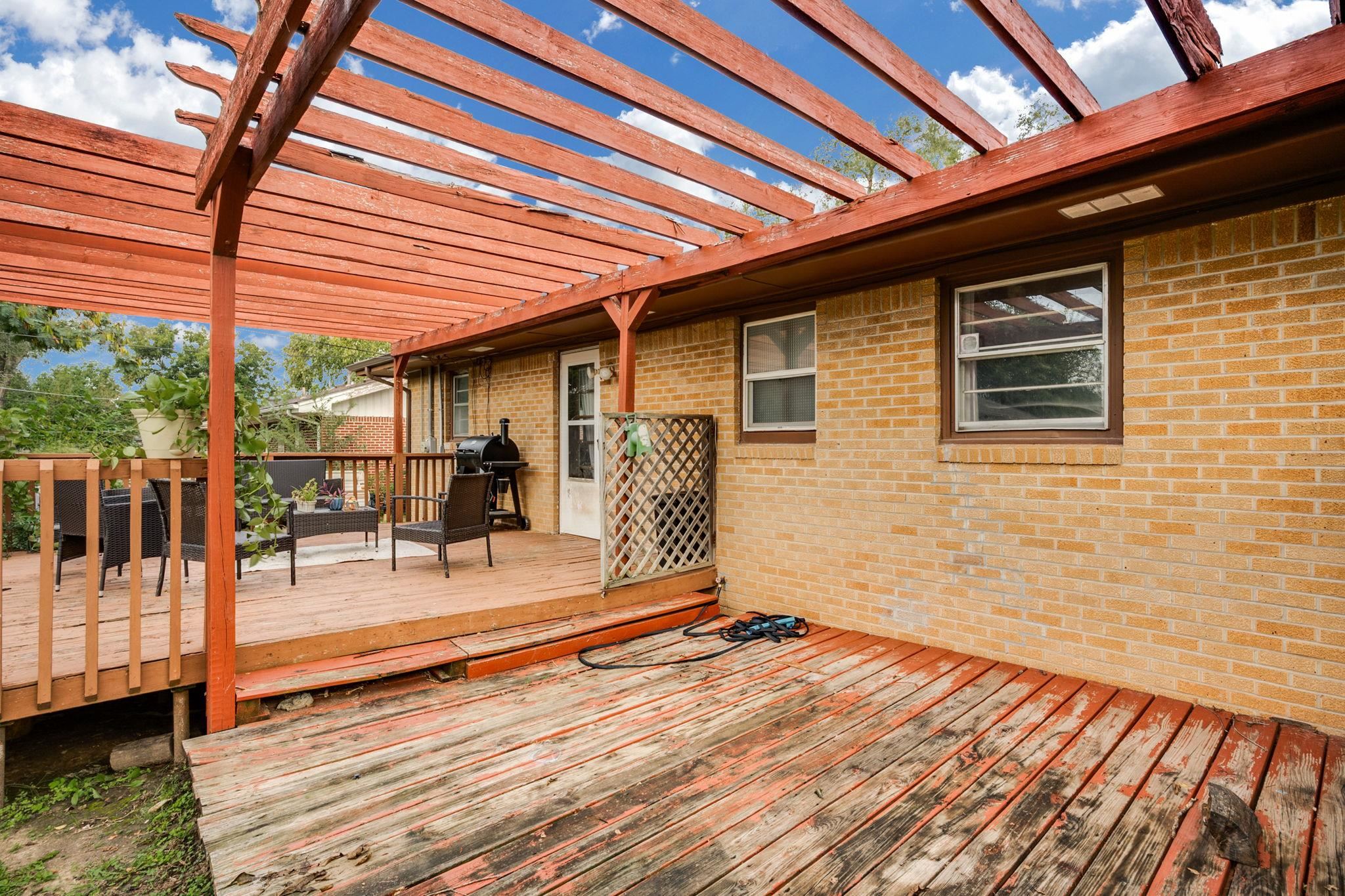 509 E 9th Belle Plaine KS 67013