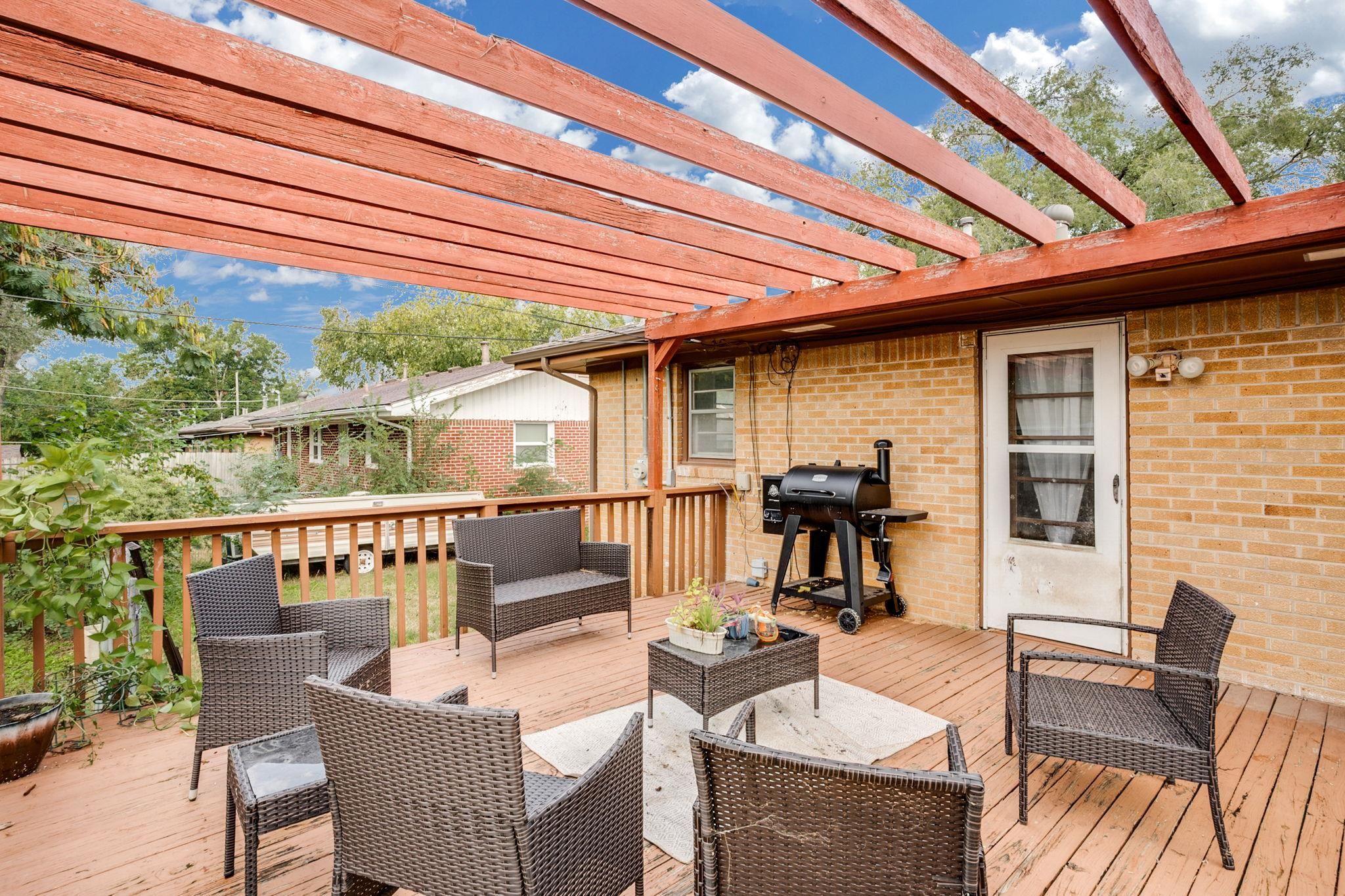 509 E 9th Belle Plaine KS 67013