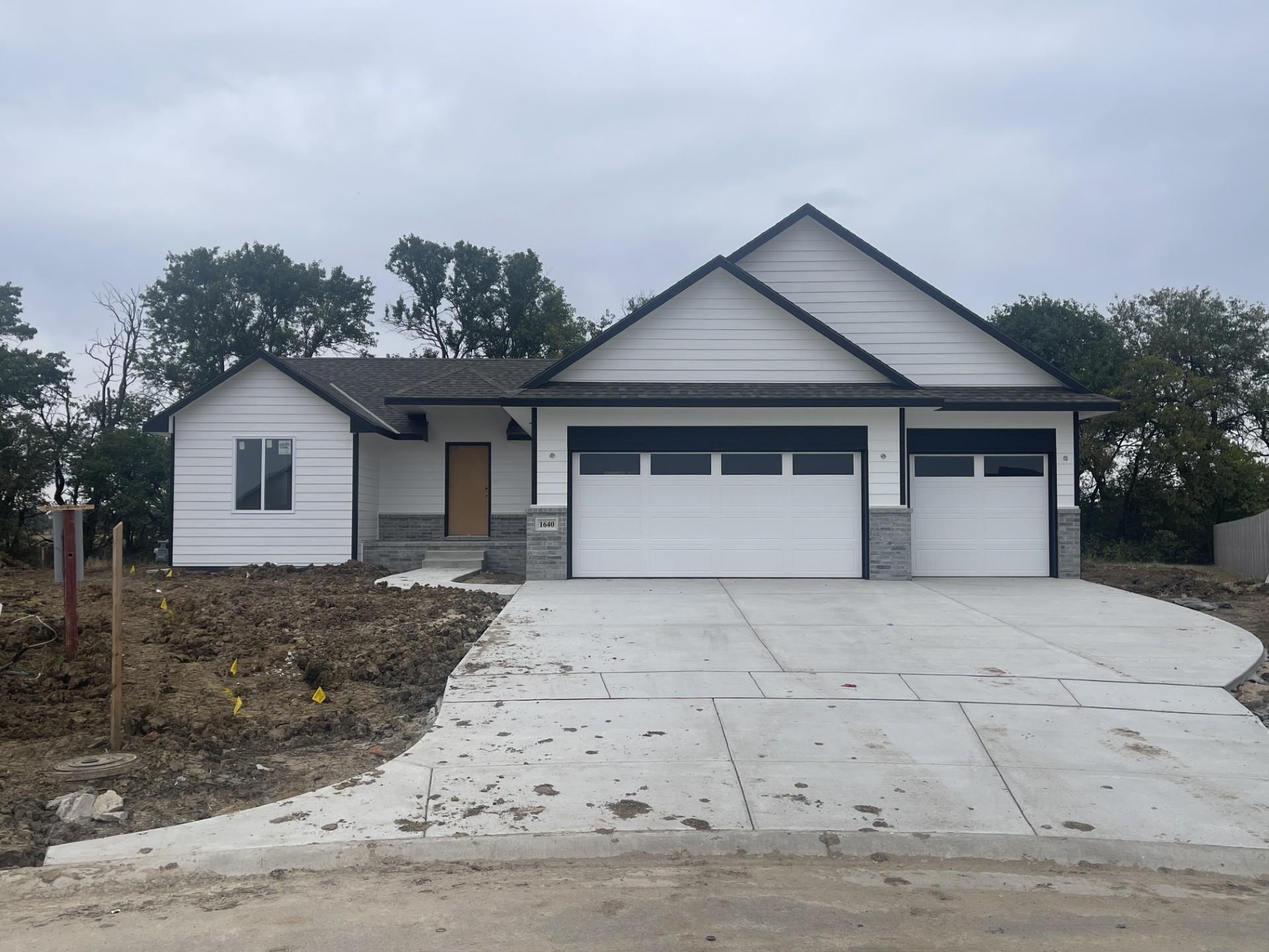 1640 N Wildflower Court Andover KS 67002