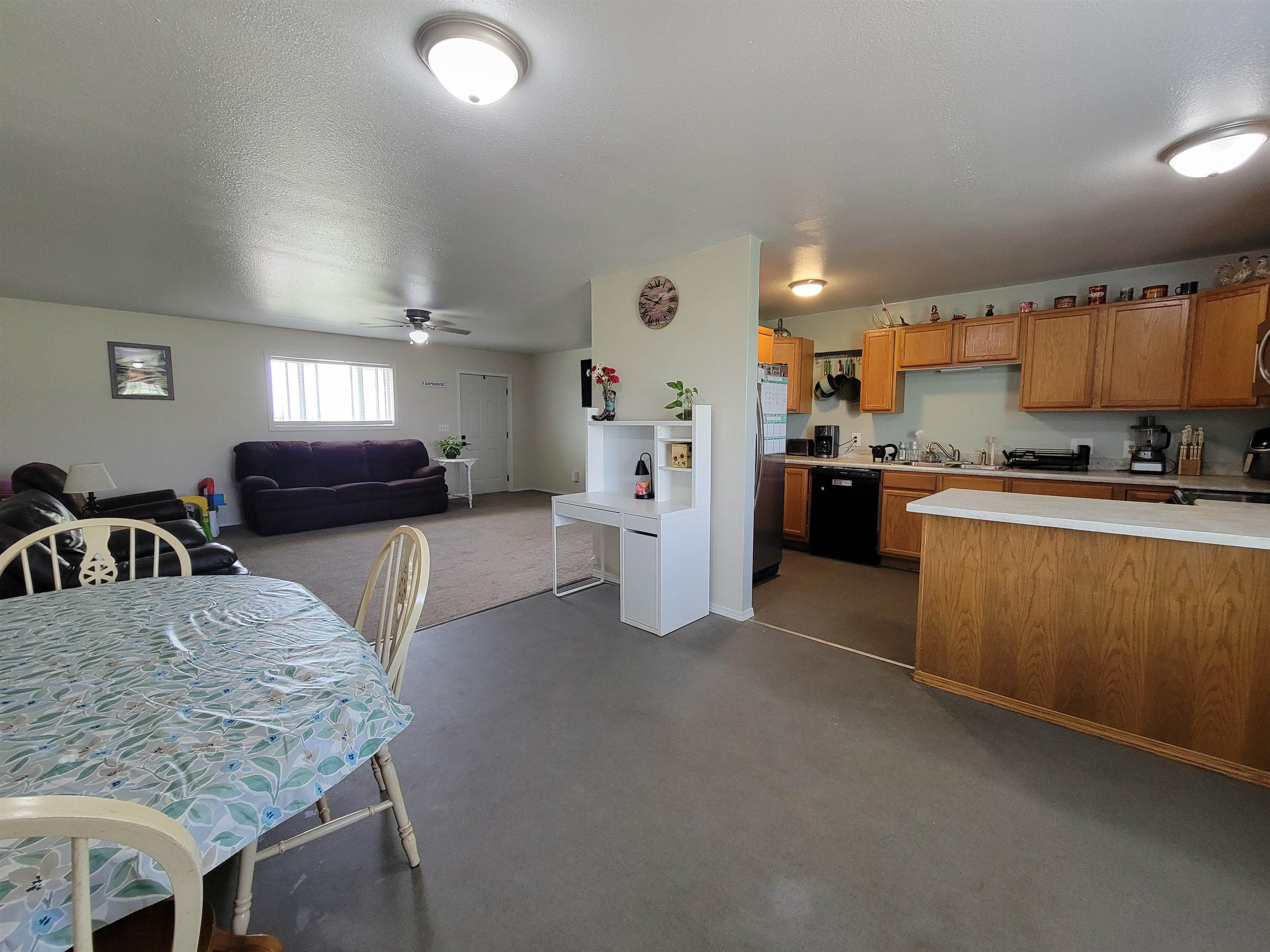 13751 N A Wellington KS 67152