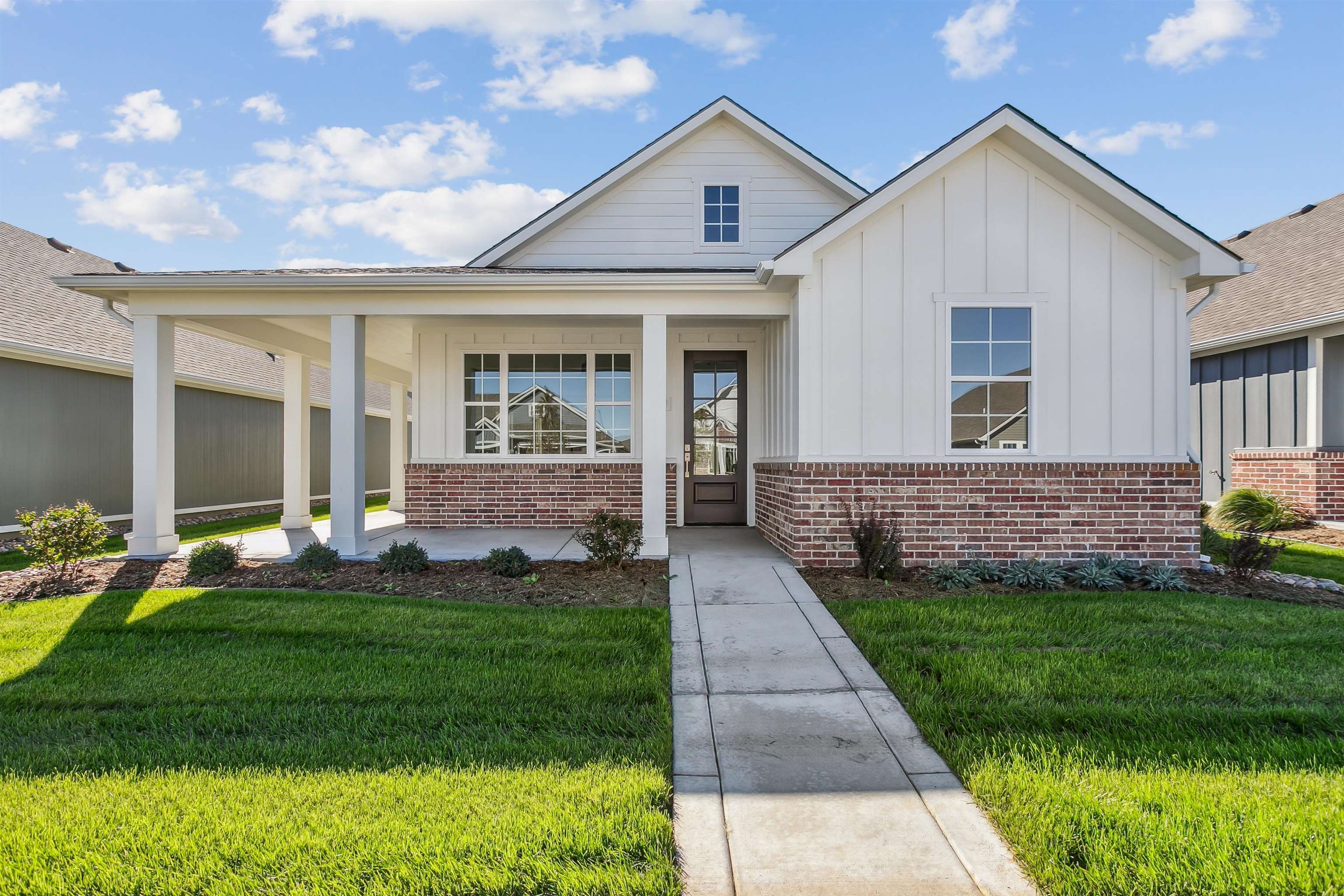 319 W Boxthorn Andover KS 67002